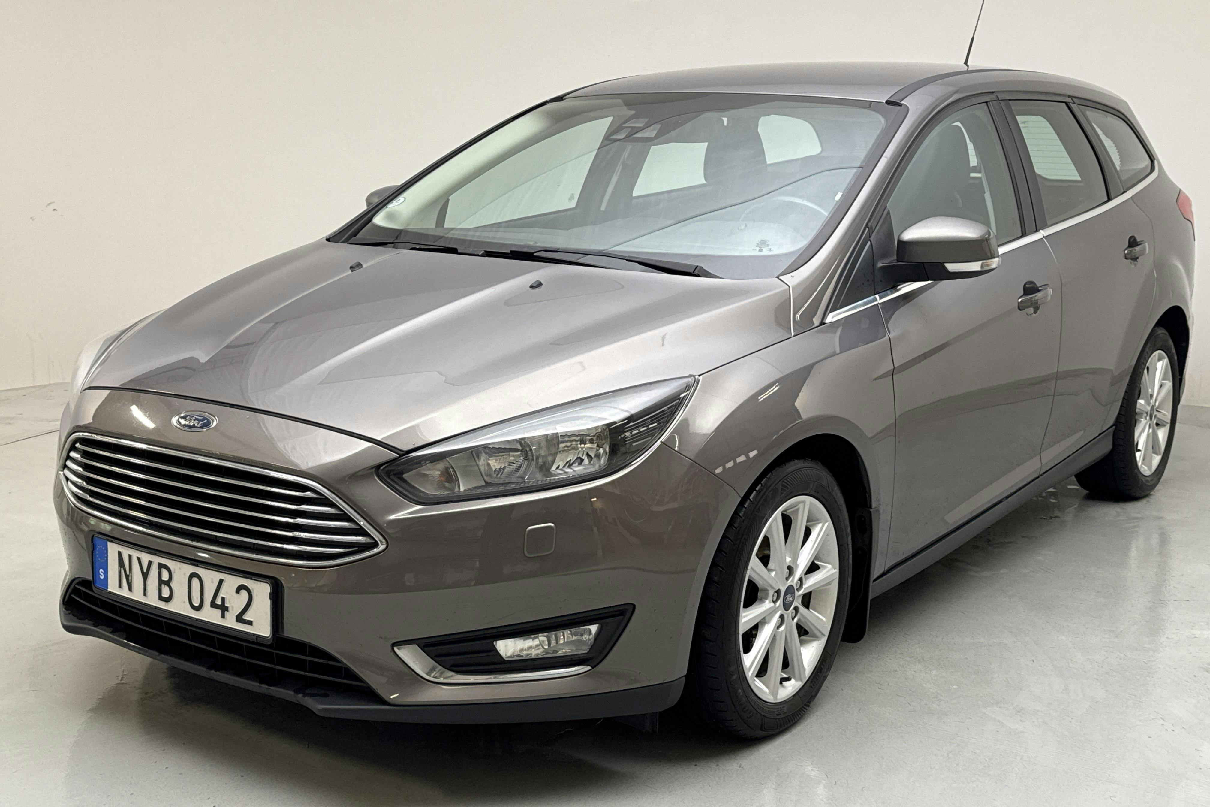 Ford Focus 1.0 EcoBoost Kombi (125hk) - 15 363 mil - Manuell - brun - 2016