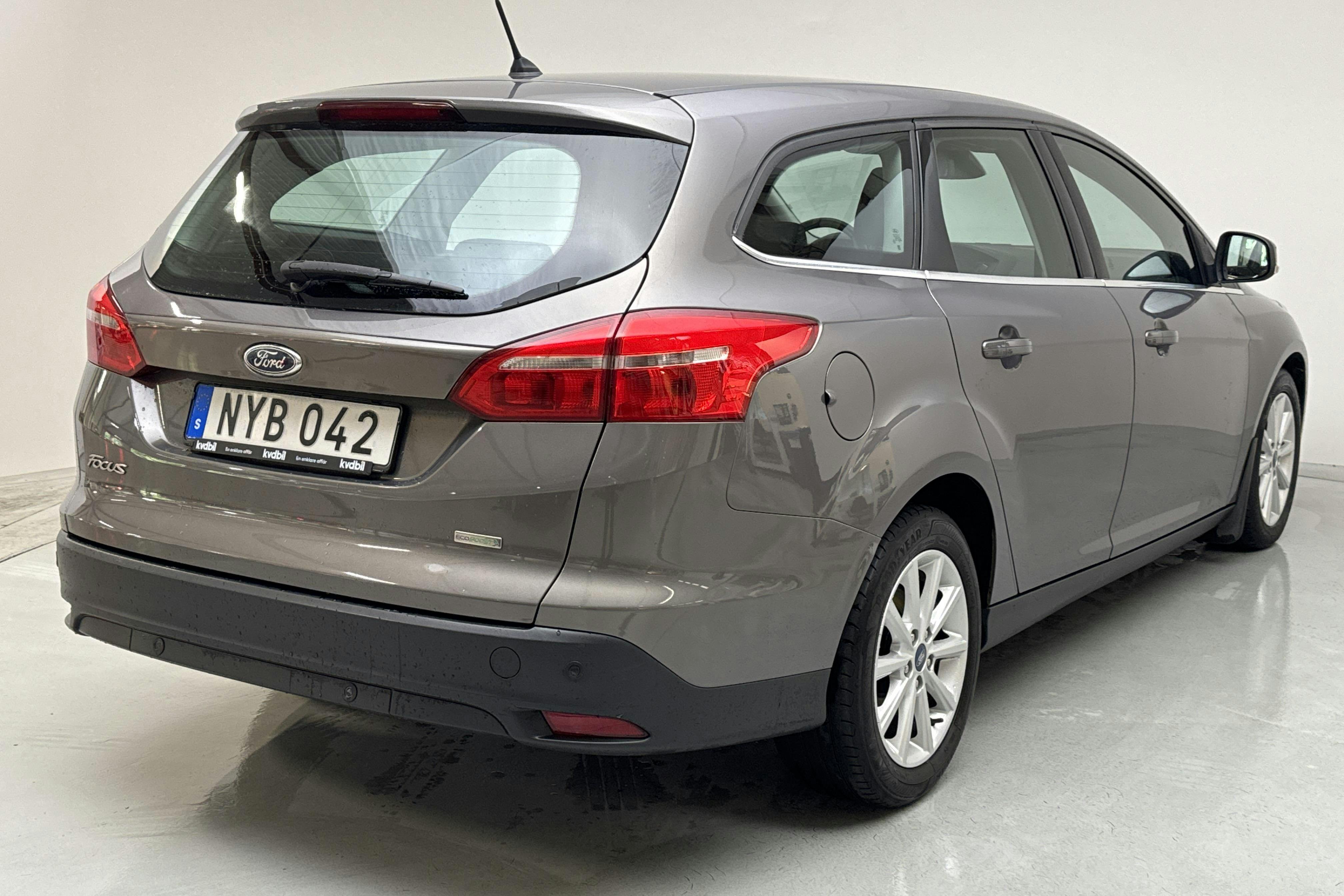 Ford Focus 1.0 EcoBoost Kombi (125hk) - 153 630 km - Manual - brown - 2016