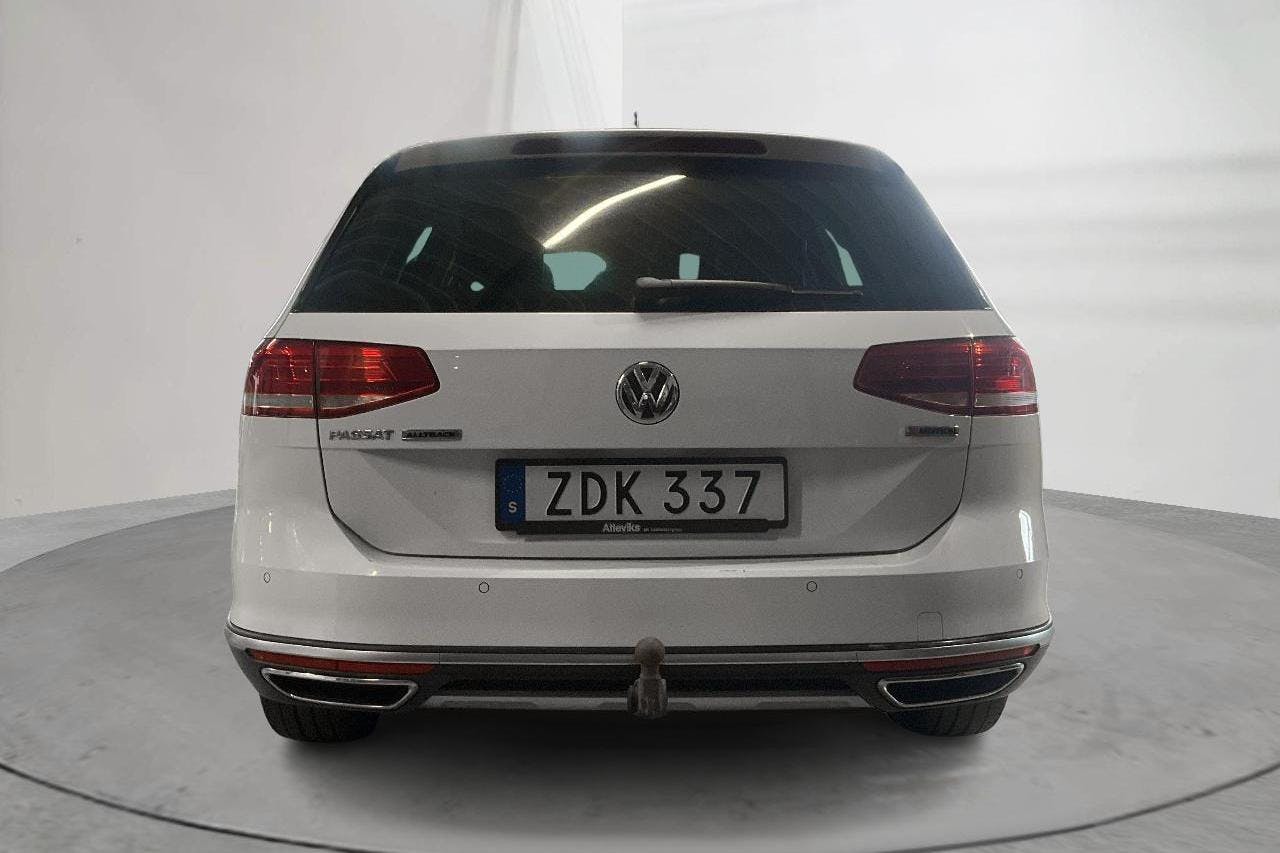 VW Passat Alltrack 2.0 TDI 4MOTION (190hk) - 196 090 km - Automaatne - valge - 2018