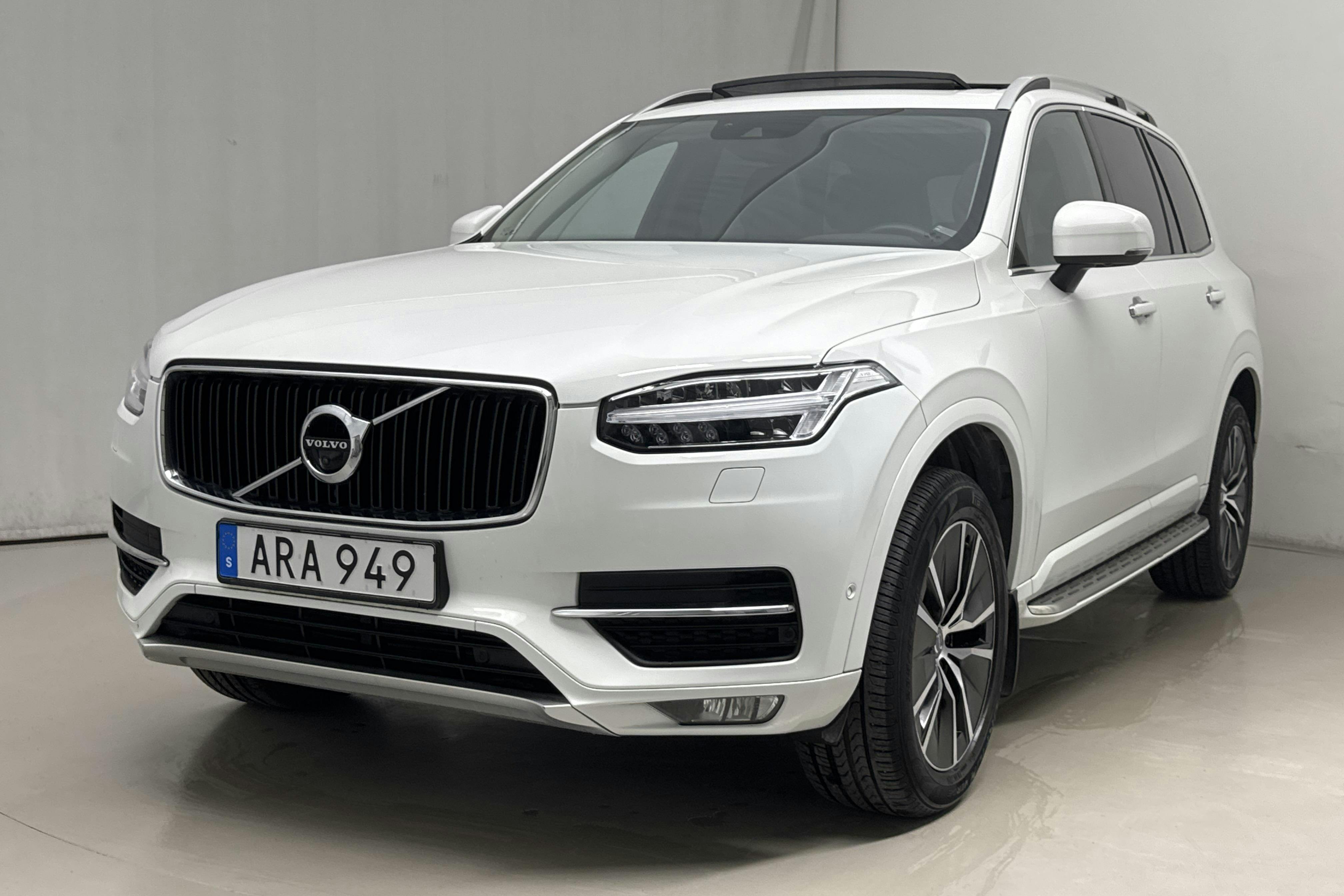 Volvo XC90 T5 AWD (250hk) - 4 257 mil - Automat - vit - 2019
