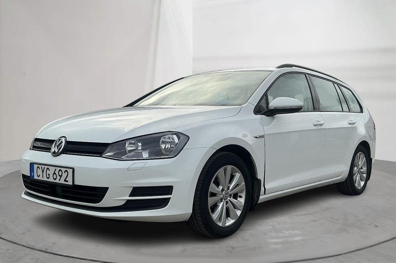 VW Golf VII 1.4 TGI BlueMotion Sportscombi (110hk) - 5 804 mil - Manuell - vit - 2015