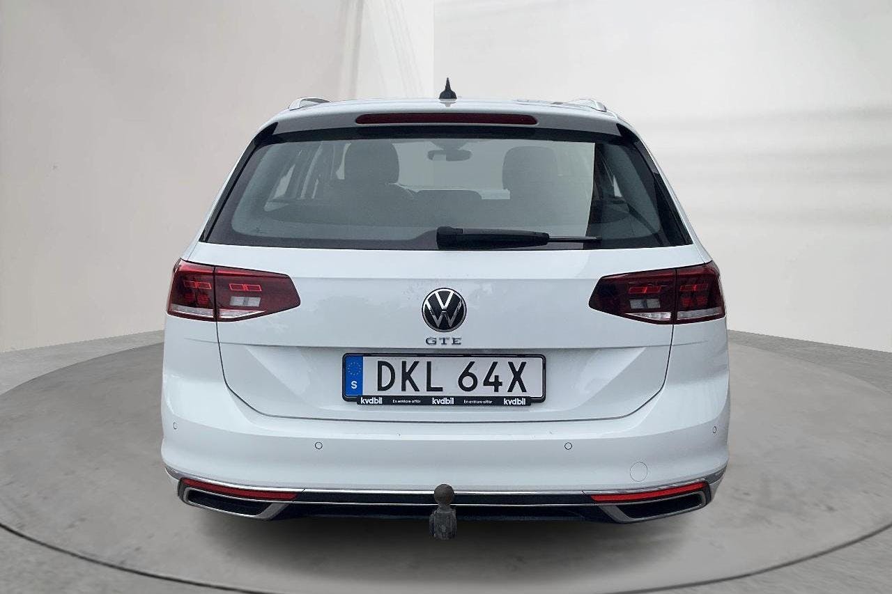 VW Passat 1.4 GTE Sportscombi (218hk) - 55 740 km - Automaatne - valge - 2021