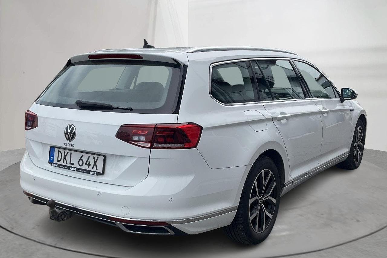 VW Passat 1.4 GTE Sportscombi (218hk) - 55 740 km - Automaatne - valge - 2021