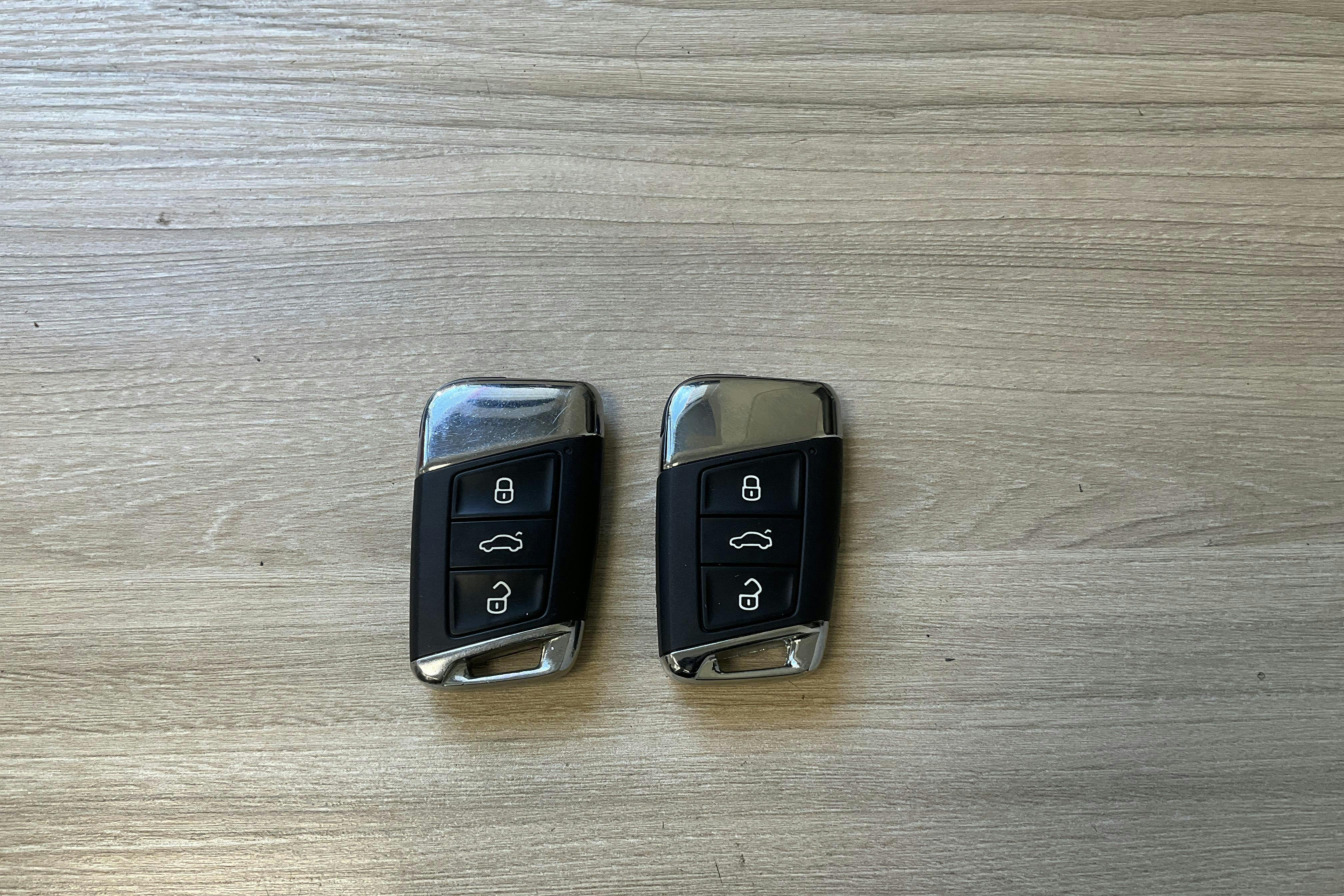 Presentationsfoto 18 av 18: VW Passat 2.0 TDI Sportscombi (200hk) - 13 775 mil - Automat - vit - 2021
