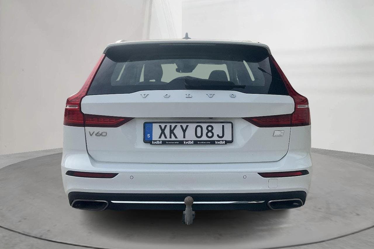Volvo V60 T6 AWD Recharge (350hk) - 11 375 mil - Automat - vit - 2022