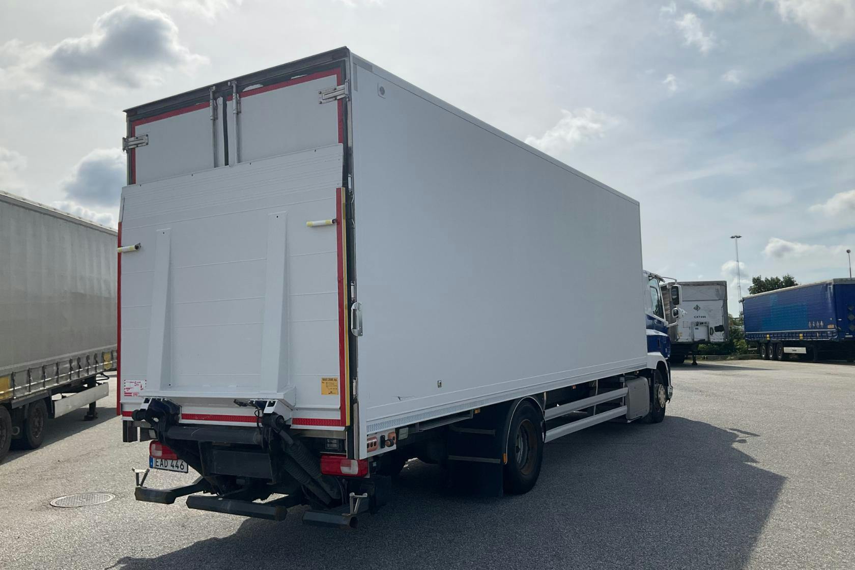DAF FA CF290Y DAF FA CF290Y - 413 730 km - Automaatne - 2014