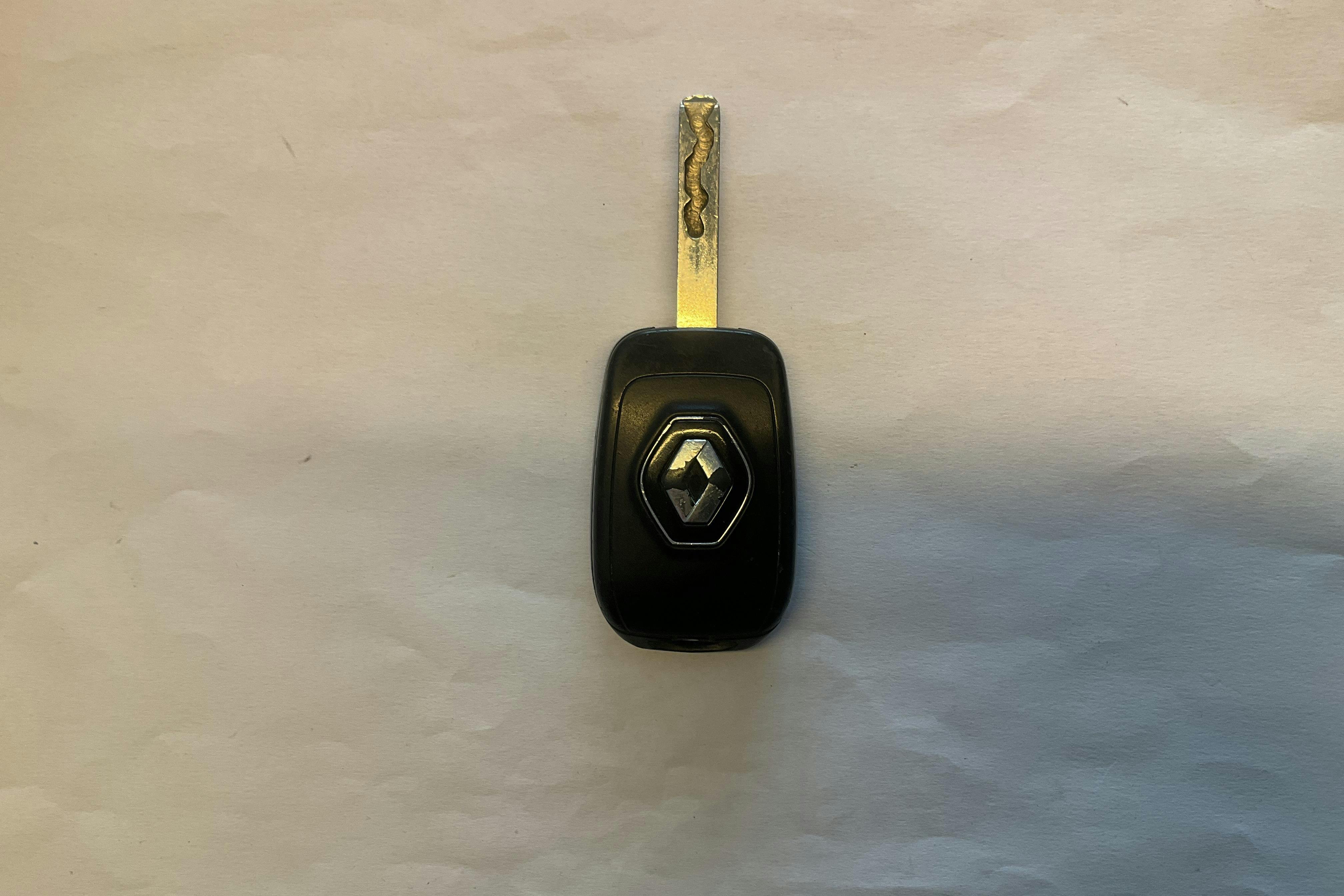 Esitlusfoto 14 aadressil 14: Renault Mégane 1.5 dCi Sport Tourer (115hk) - 391 640 km - Automaatne - valge - 2021