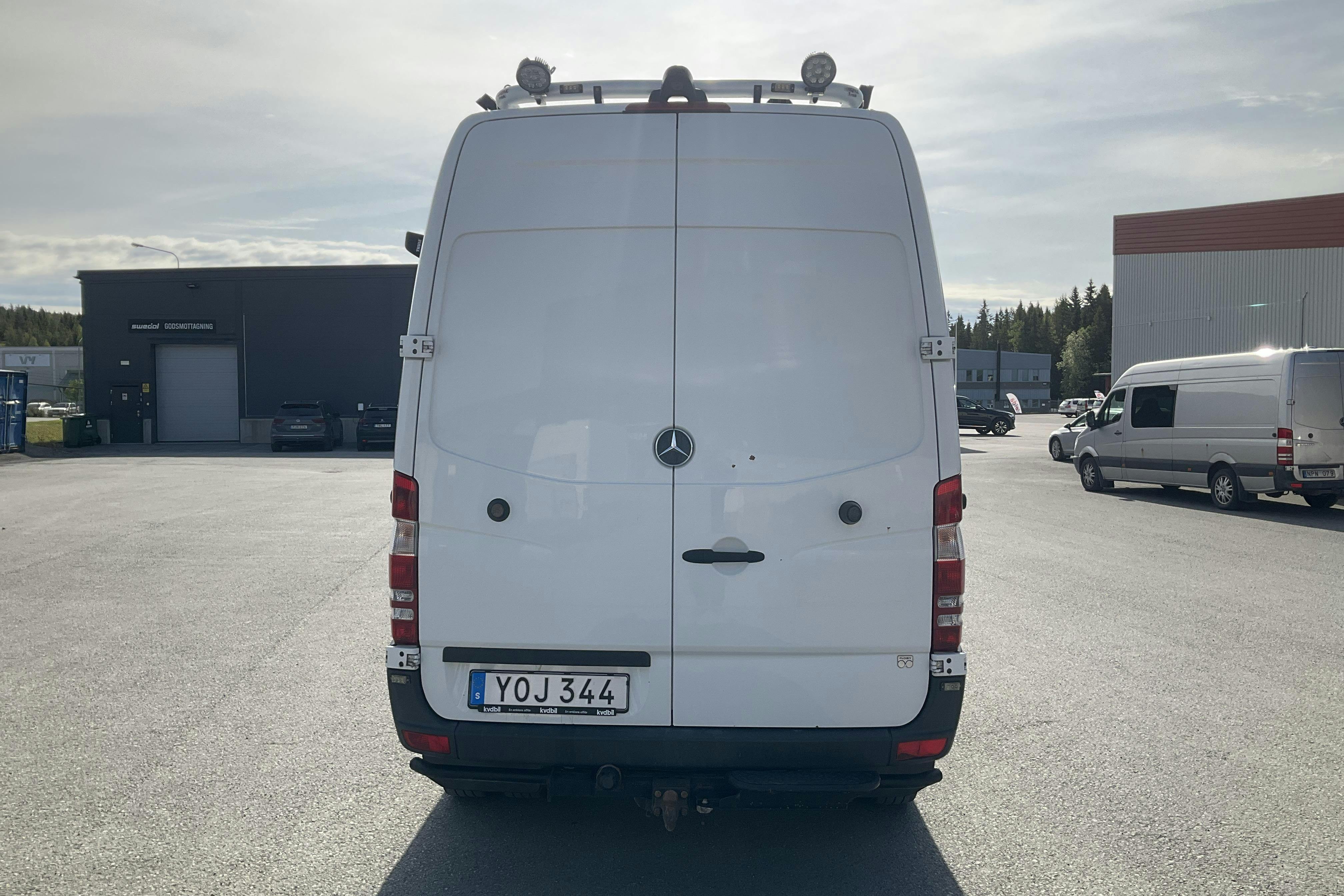 Mercedes Sprinter 519 CDI 4x4 (190hk) - 135 133 km - Automat - vit - 2018
