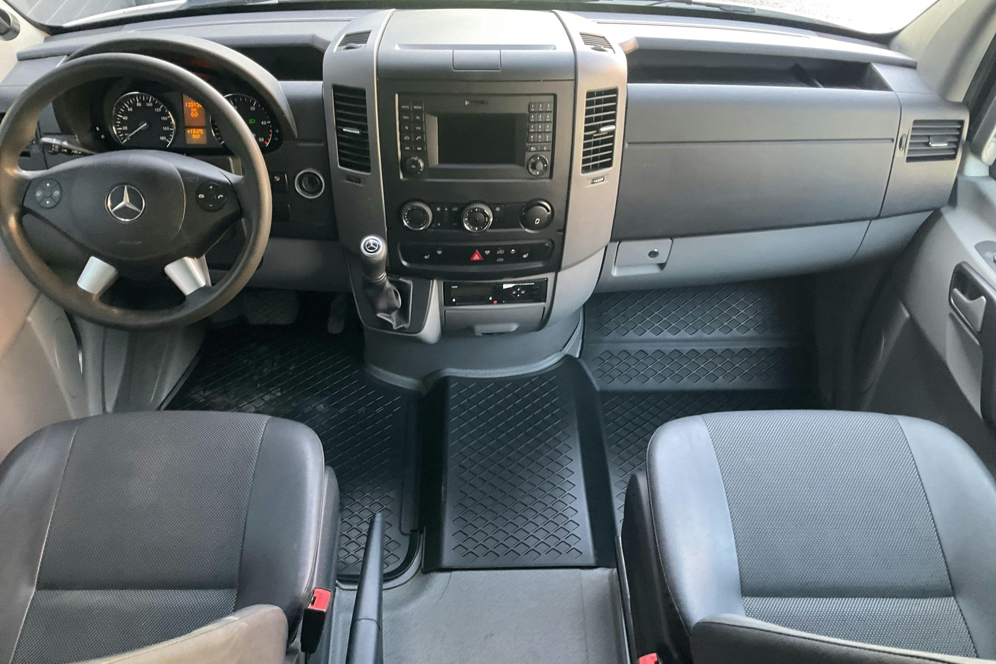 Mercedes Sprinter 519 CDI 4x4 (190hk) - 135 133 km - Automat - vit - 2018
