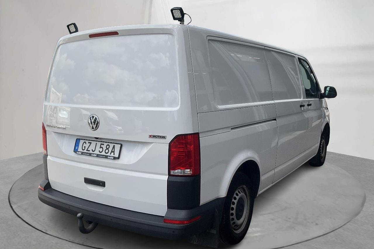 VW Transporter T6.1 2.0 TDI BMT Skåp 4MOTION (150hk) - 15 586 mil - Manuell - vit - 2020