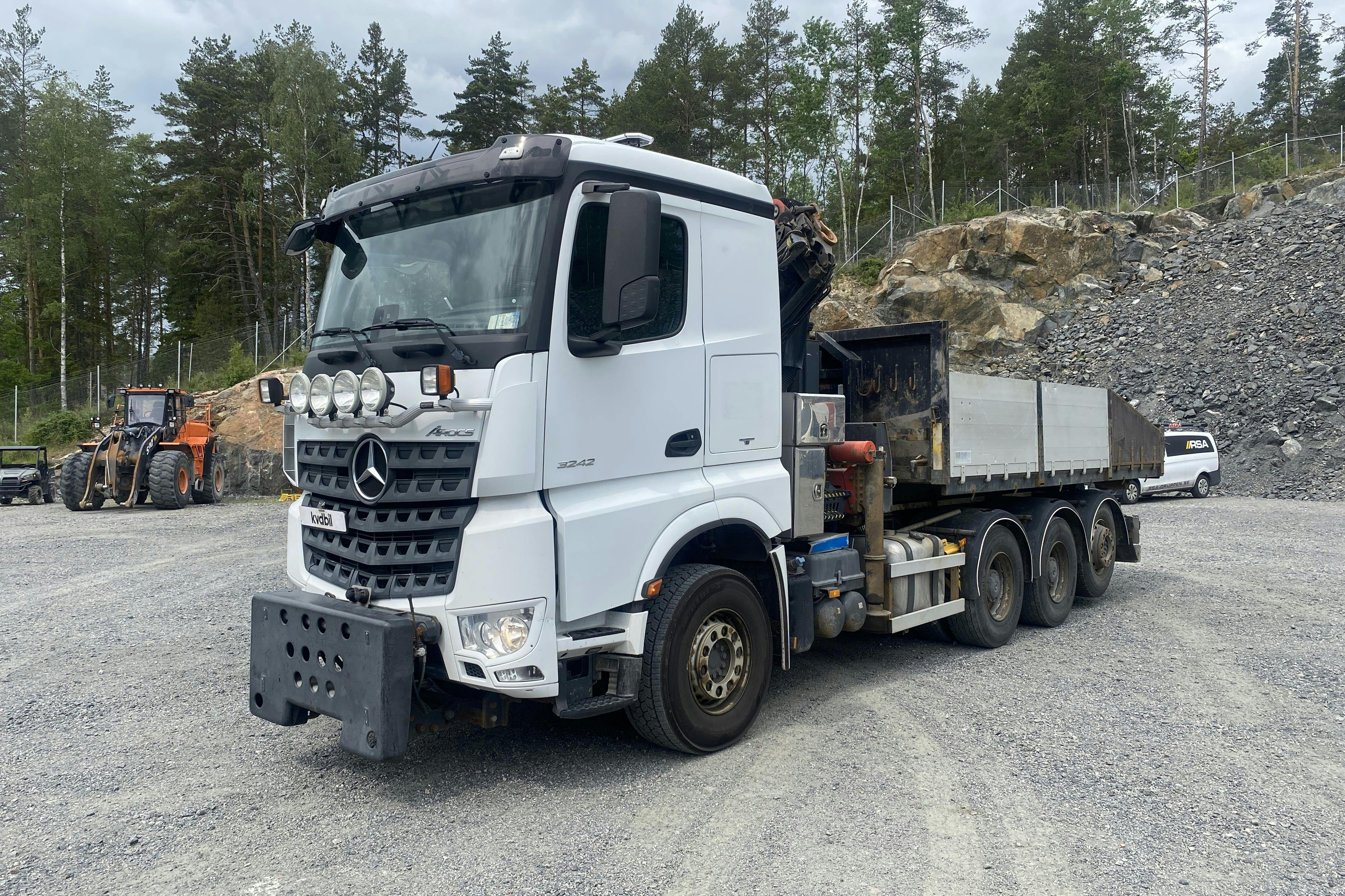 MERCEDES AROCS - 249 779 km - Automat - vit - 2015