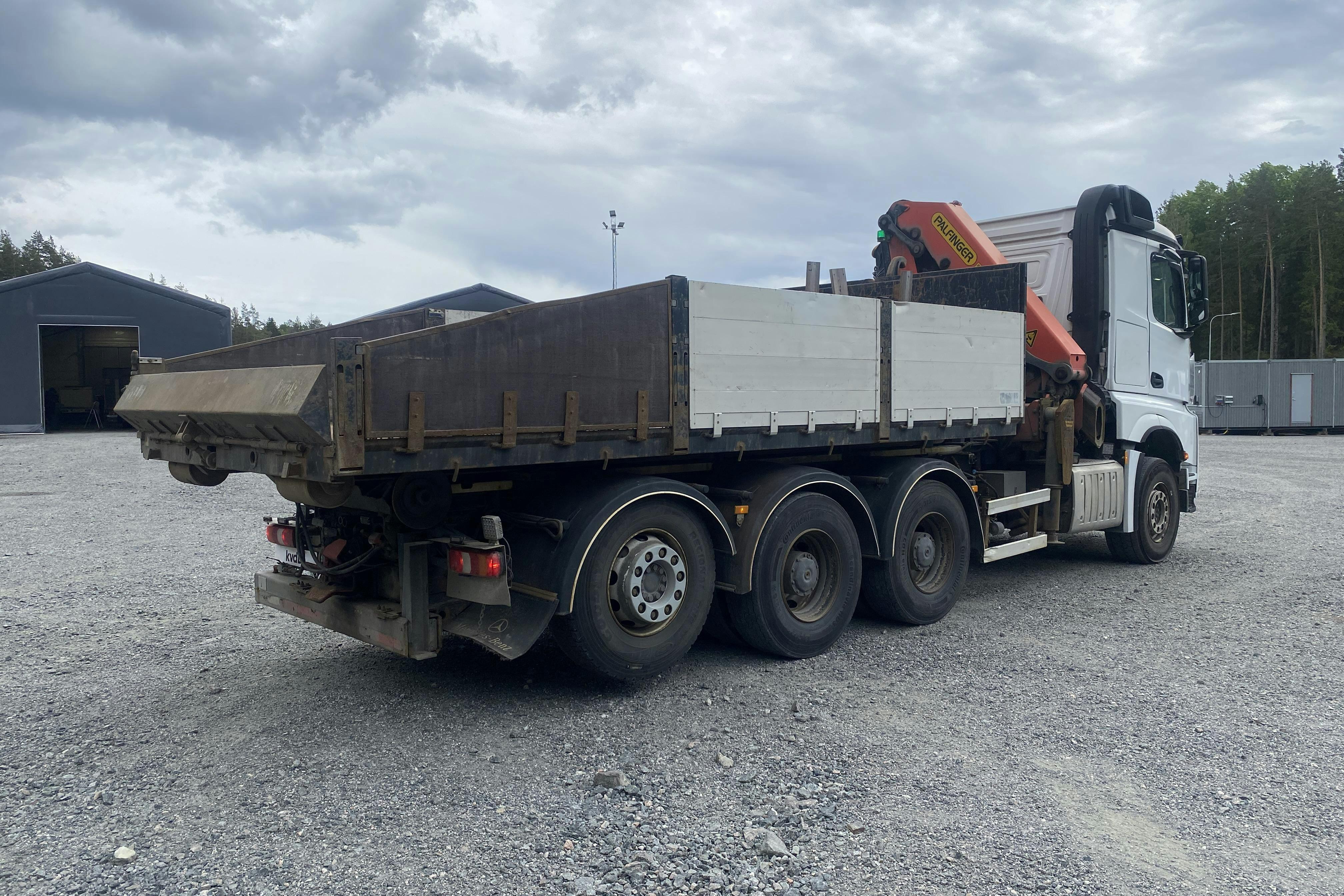 MERCEDES AROCS - 249 779 km - Automat - vit - 2015