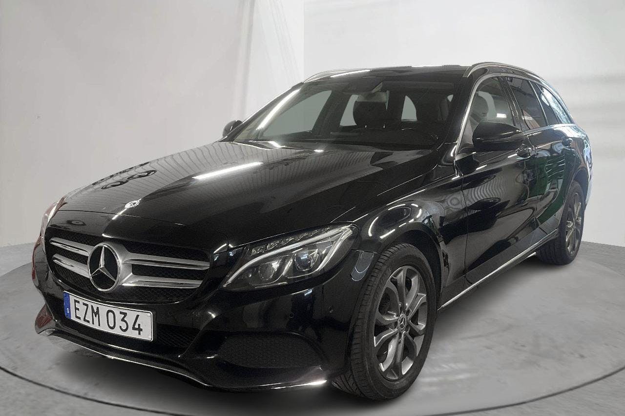 Mercedes C 220 d 4MATIC Kombi S205 (170hk) - 15 539 mil - Automat - svart - 2018