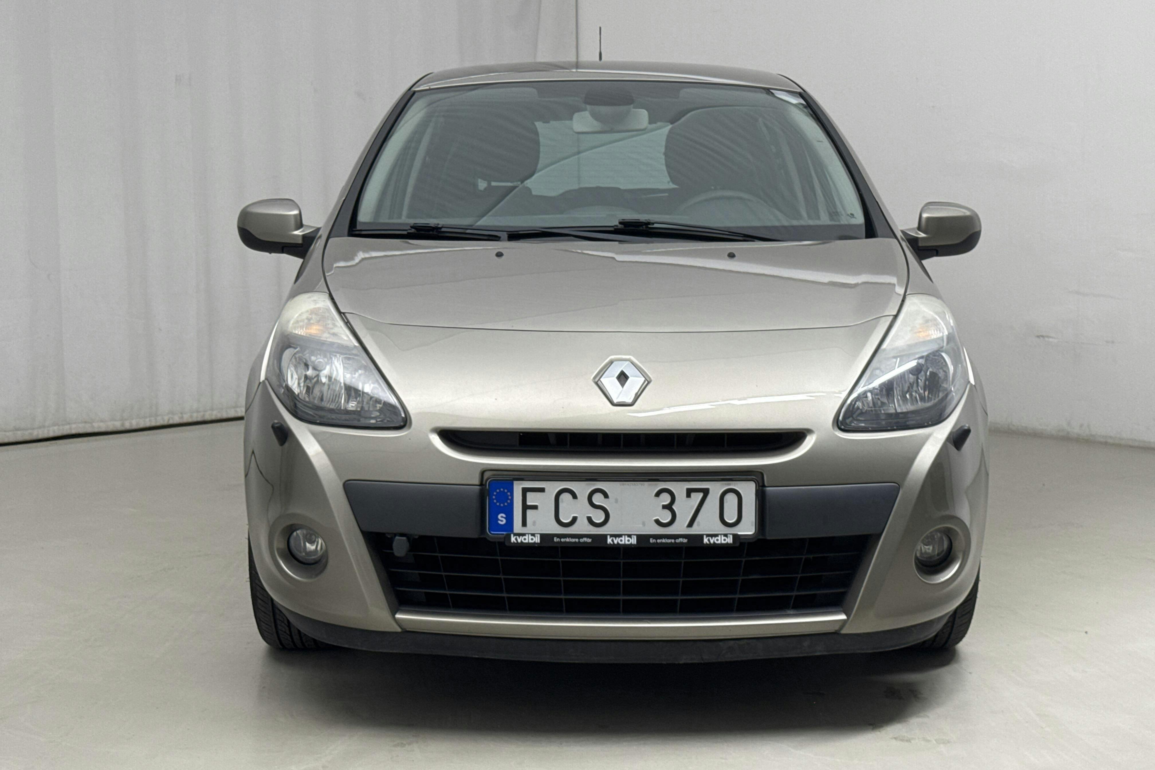 Renault Clio III 1.2 Flex Fuel 5dr (75hk) - 108 800 km - Käsitsi - Light Brown - 2010