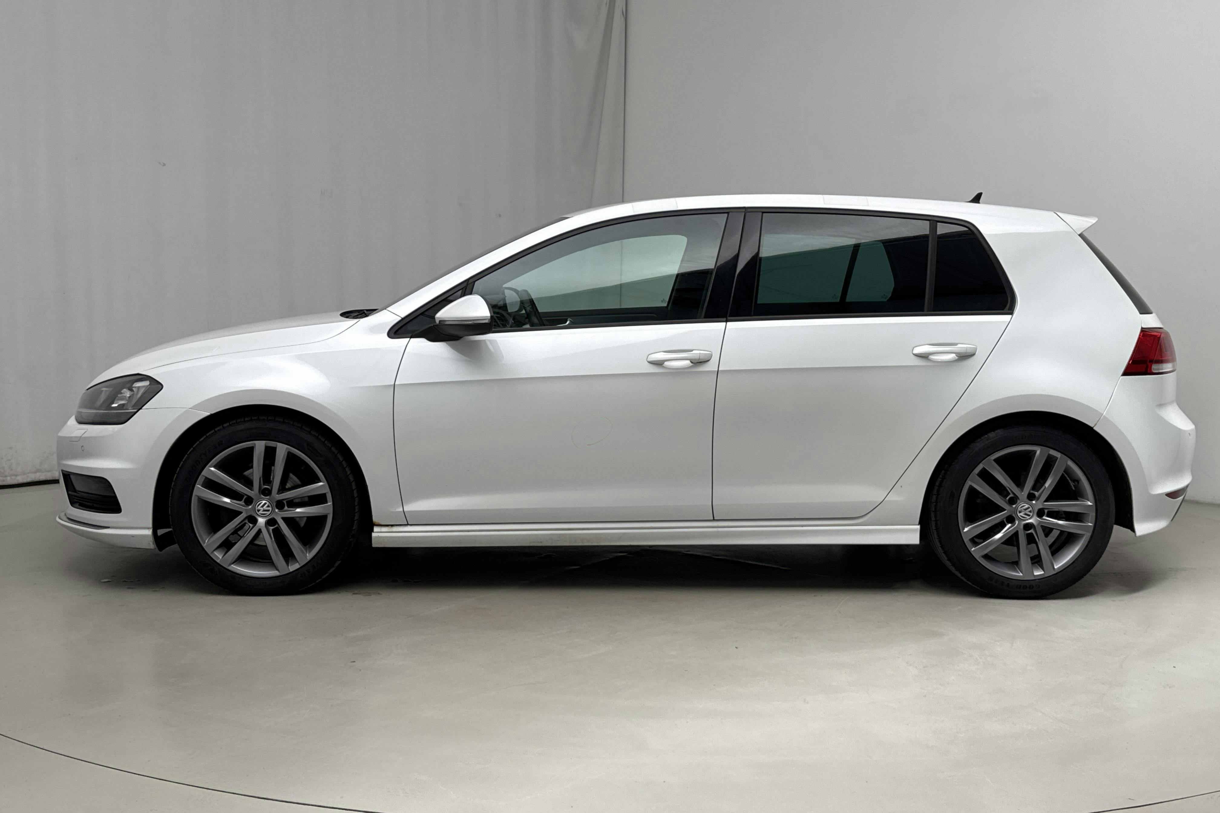 VW Golf VII 1.4 TSI 5dr (150hk) - 142 800 km - Manual - white - 2016