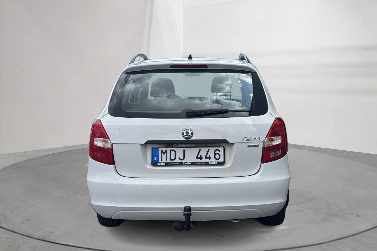 Skoda Fabia 1.2 TSI Combi (86hk) - 223 580 km - Käsitsi - valge - 2012