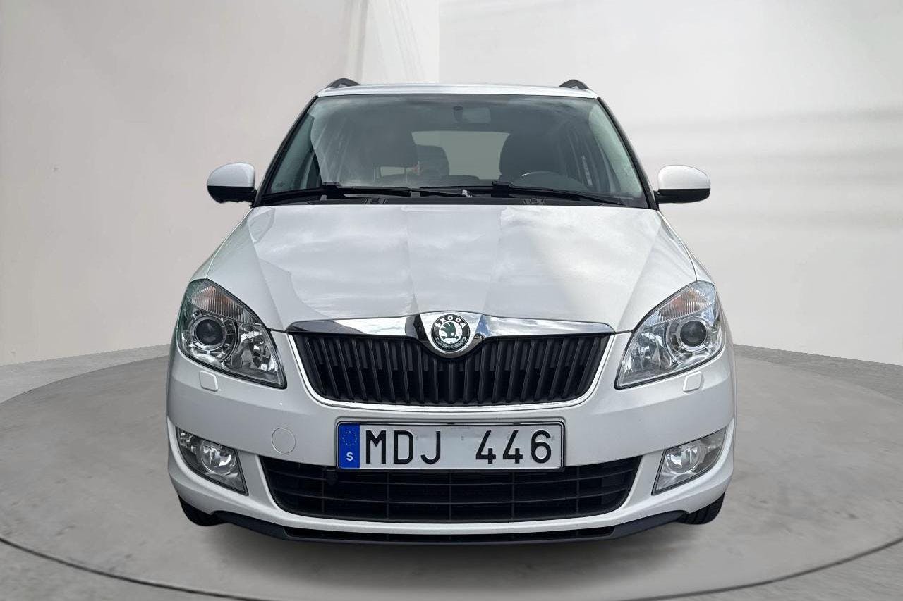 Skoda Fabia 1.2 TSI Combi (86hk) - 223 580 km - Käsitsi - valge - 2012
