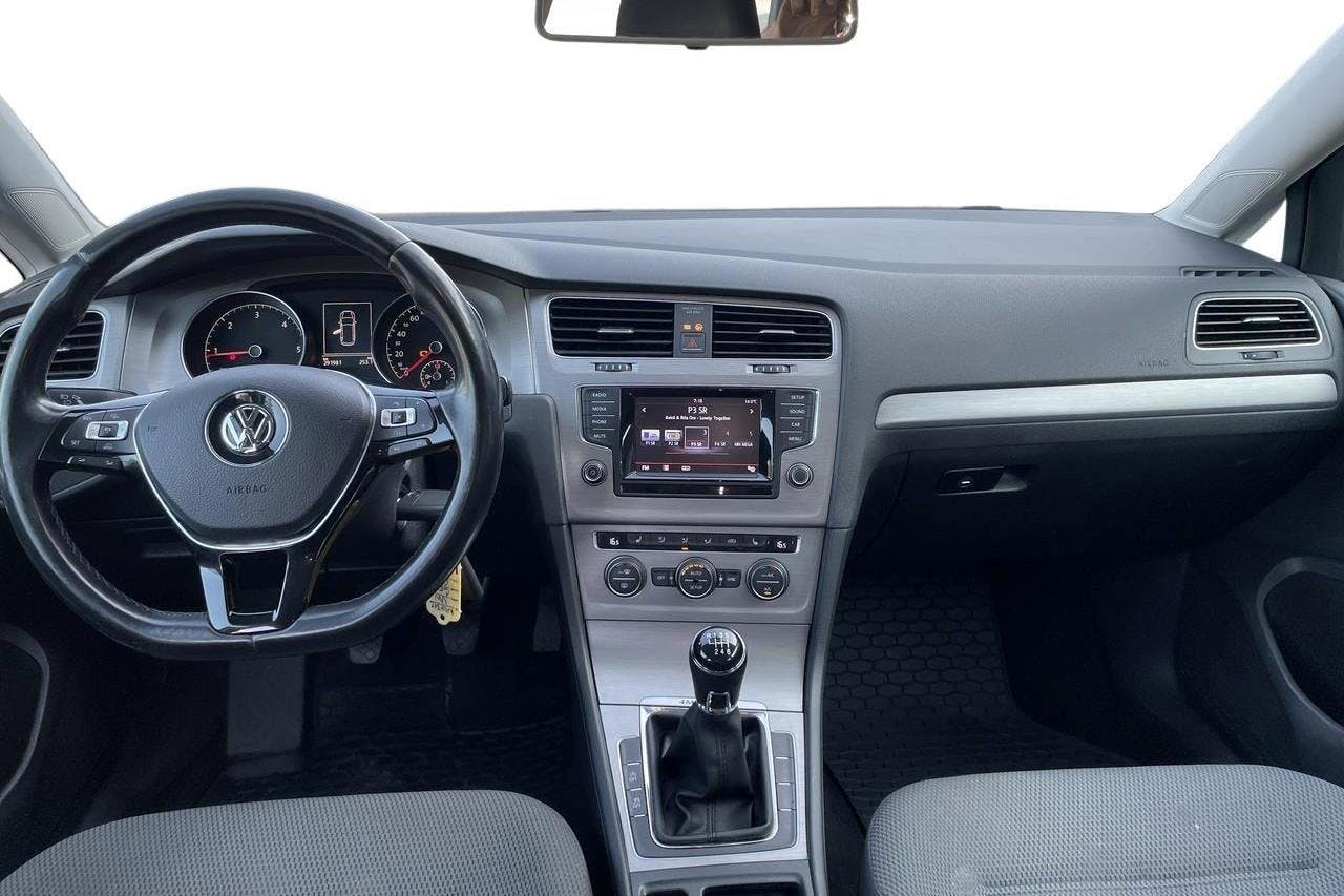 VW Golf VII 1.6 TDI BlueMotion Technology Sportscombi 4Motion (105hk) - 29 198 mil - Manuell - Dark Grey - 2014