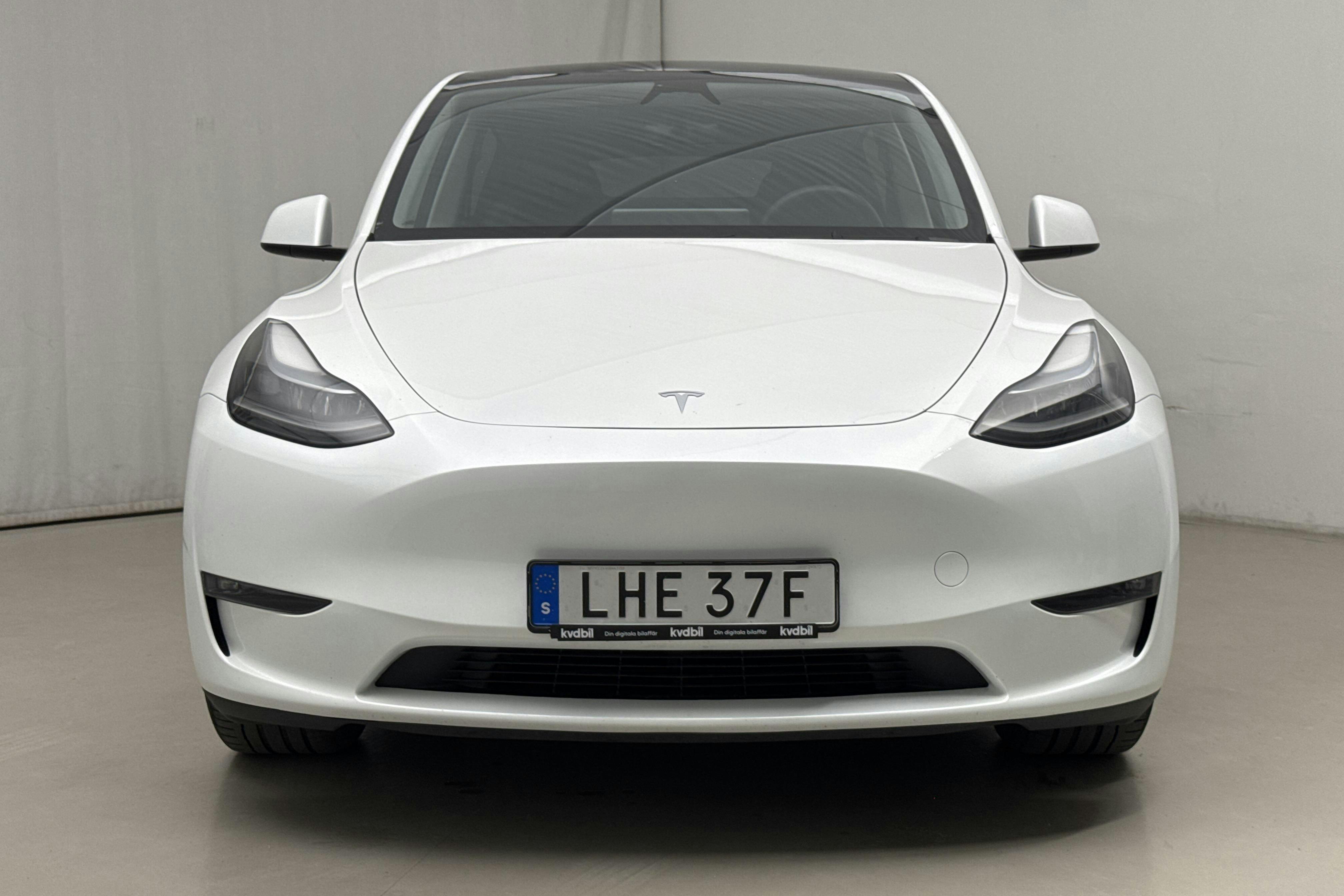 Tesla Model Y Long Range Dual Motor AWD - 8 709 mil - Automat - vit - 2024