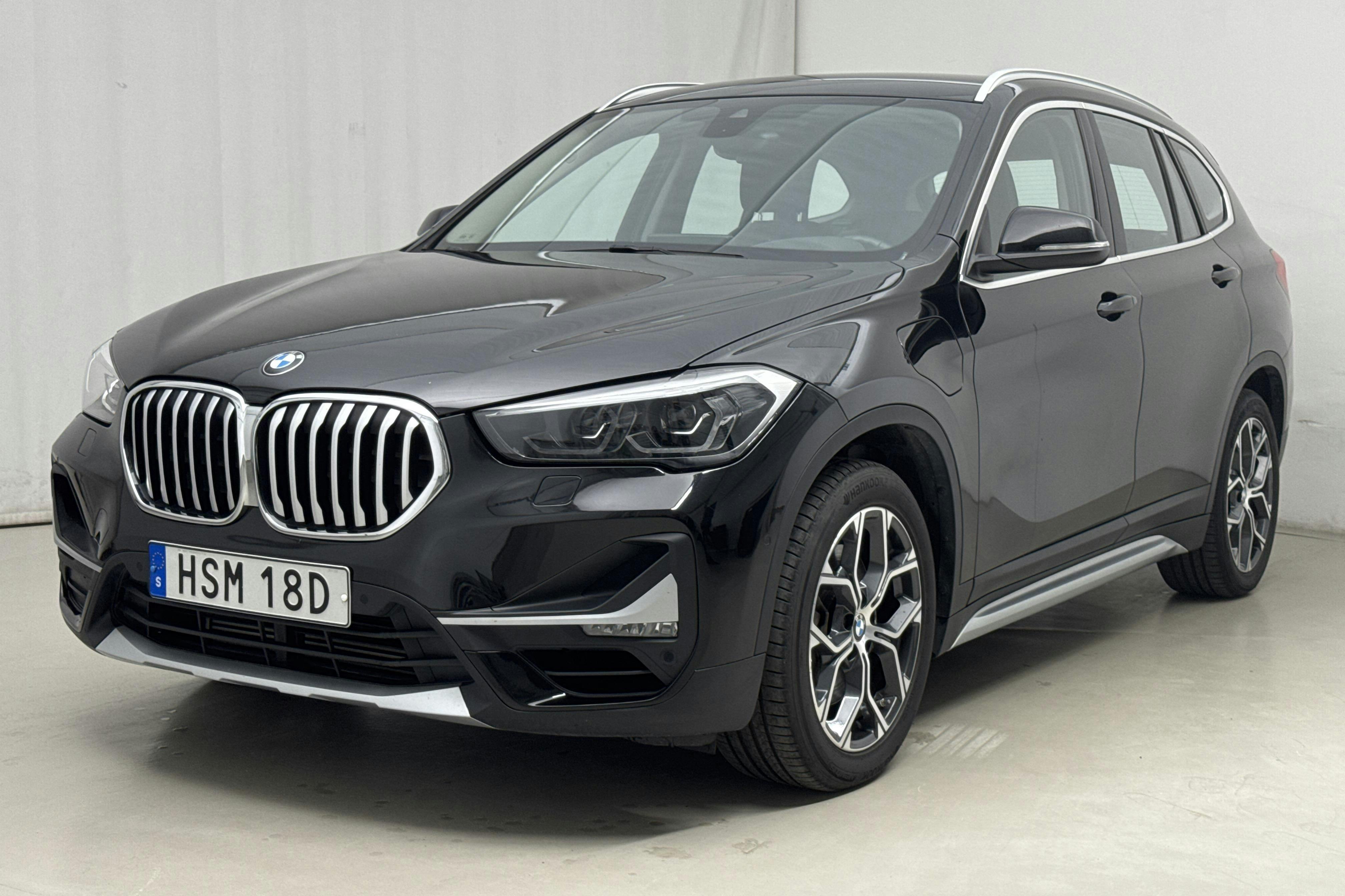BMW X1 xDrive25e 9,7 kWh LCI, F48 (220hk) - 9 847 mil - Automat - svart - 2021