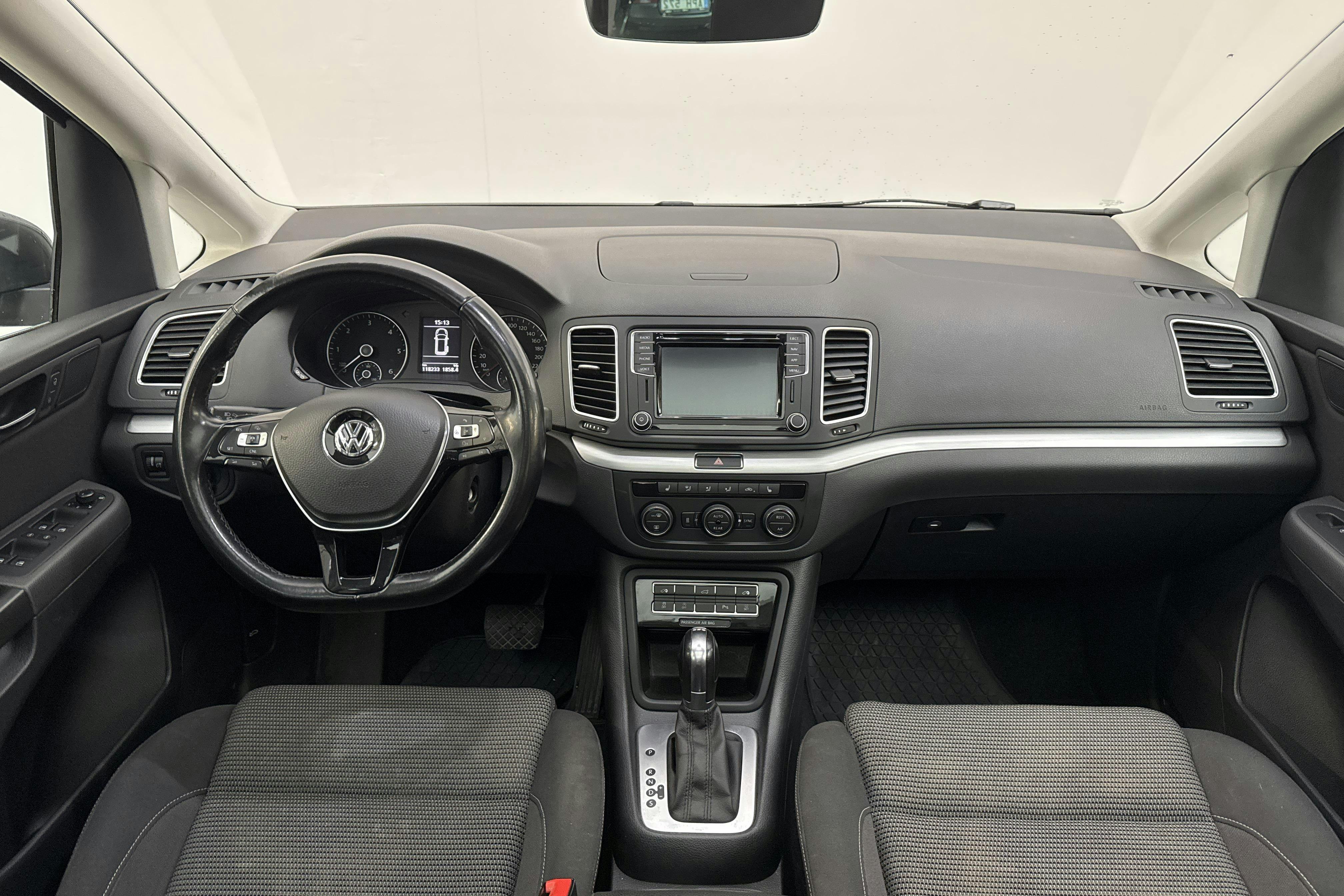 VW Sharan 2.0 TDI (150hk) - 11 823 mil - Automat - Dark Grey - 2020