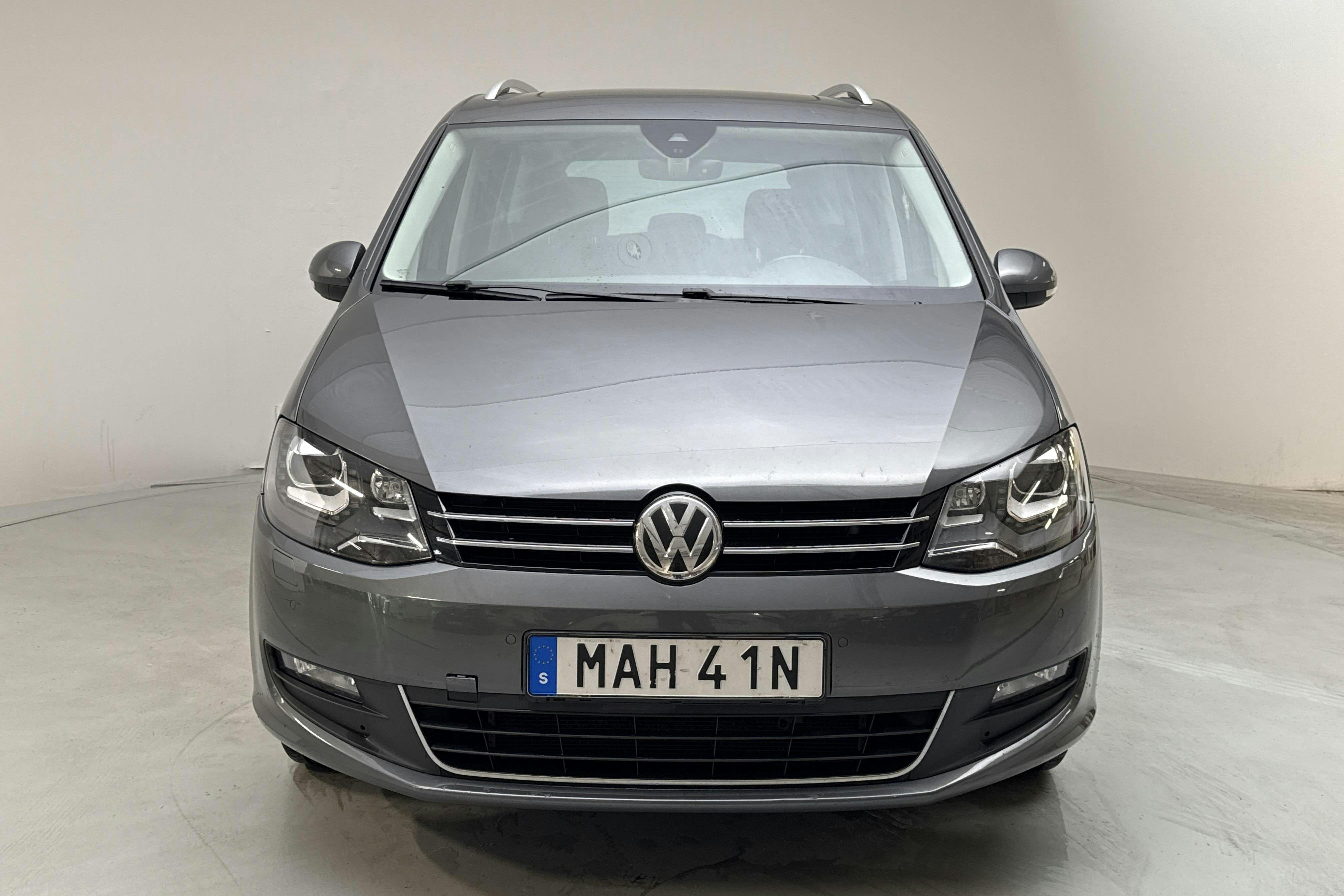 VW Sharan 2.0 TDI (150hk) - 11 823 mil - Automat - Dark Grey - 2020