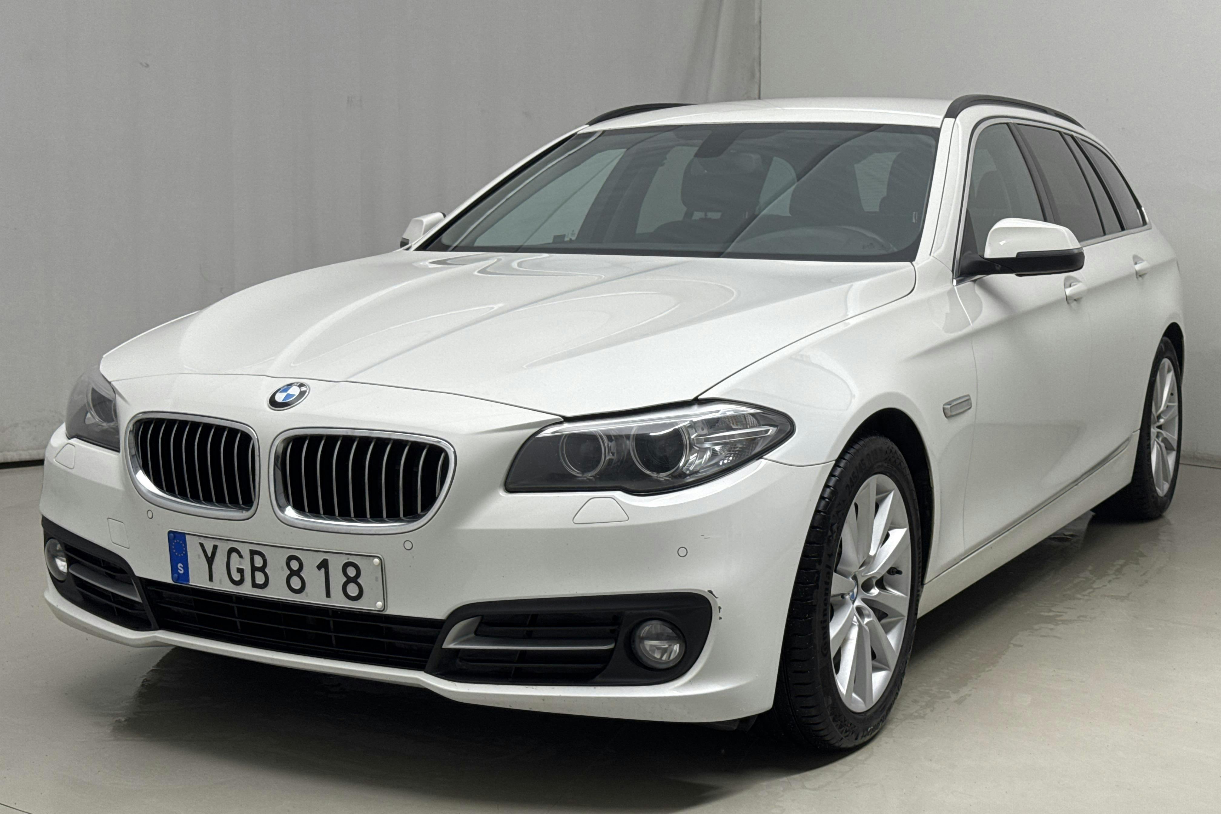 BMW 520d xDrive Touring, F11 (190hk) - 18 107 mil - Automat - vit - 2017