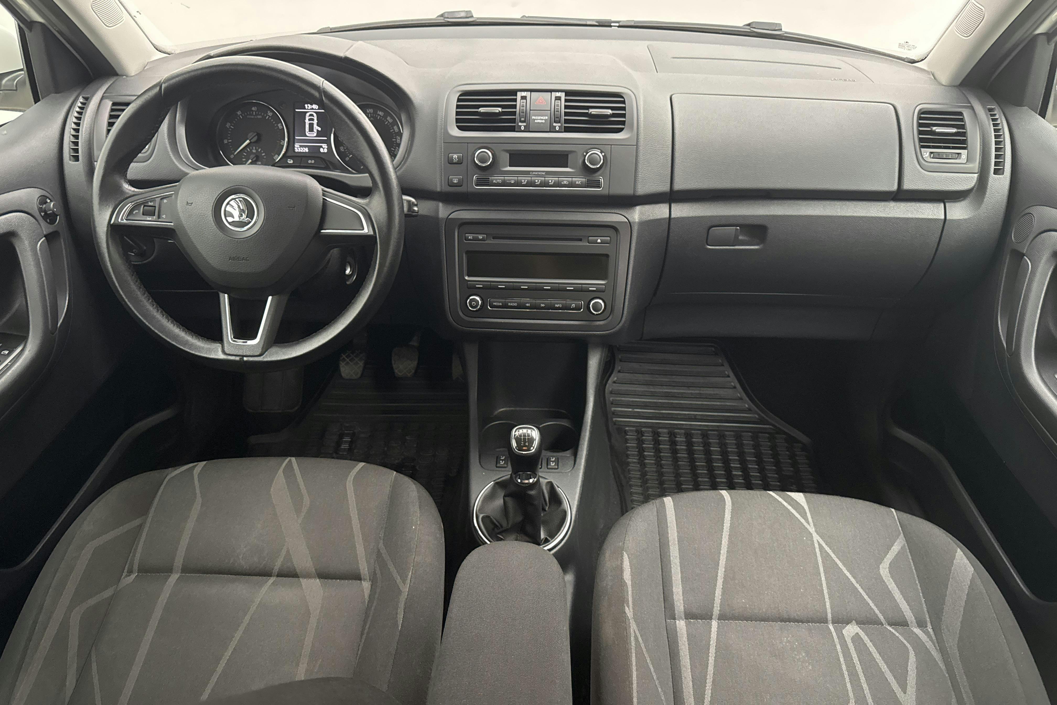 Skoda Fabia 1.2 TSI (86hk) - 53 220 km - Käsitsi - valge - 2014