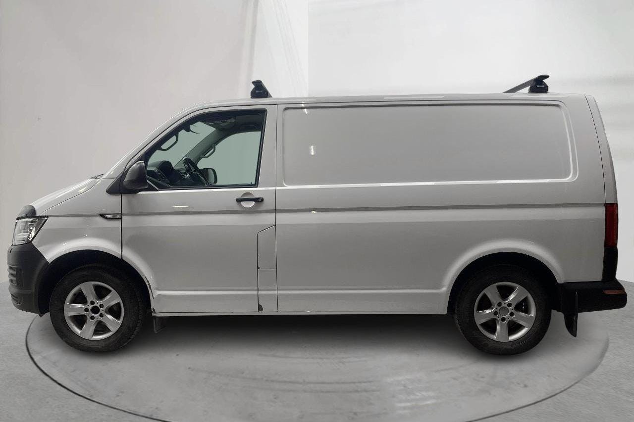 Presentationsfoto 2 av 14: VW Transporter T6 2.0 TDI BMT Skåp (150hk) - 25 281 mil - Manuell - vit - 2016