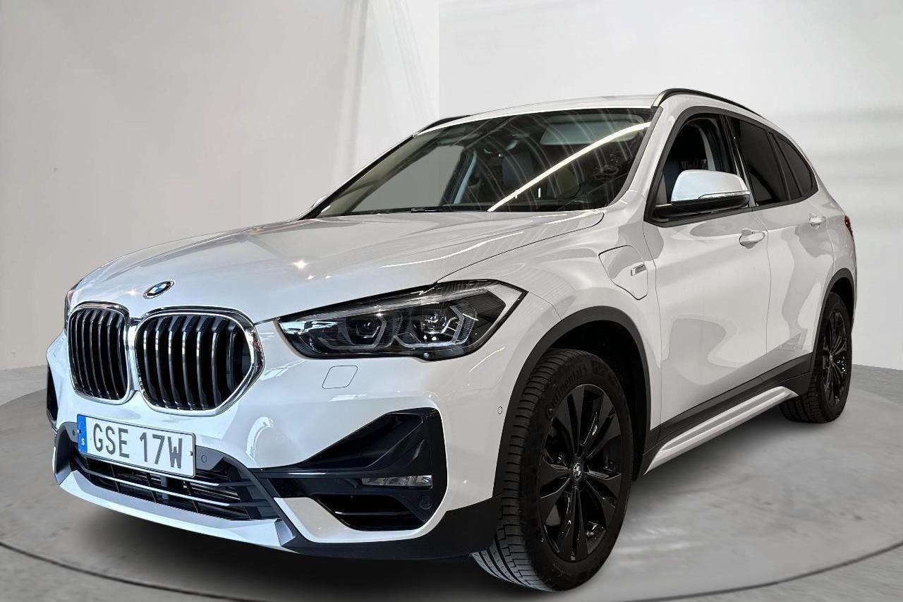BMW X1 xDrive25e 9,7 kWh LCI, F48 (220hk) - 6 208 mil - Automat - vit - 2022