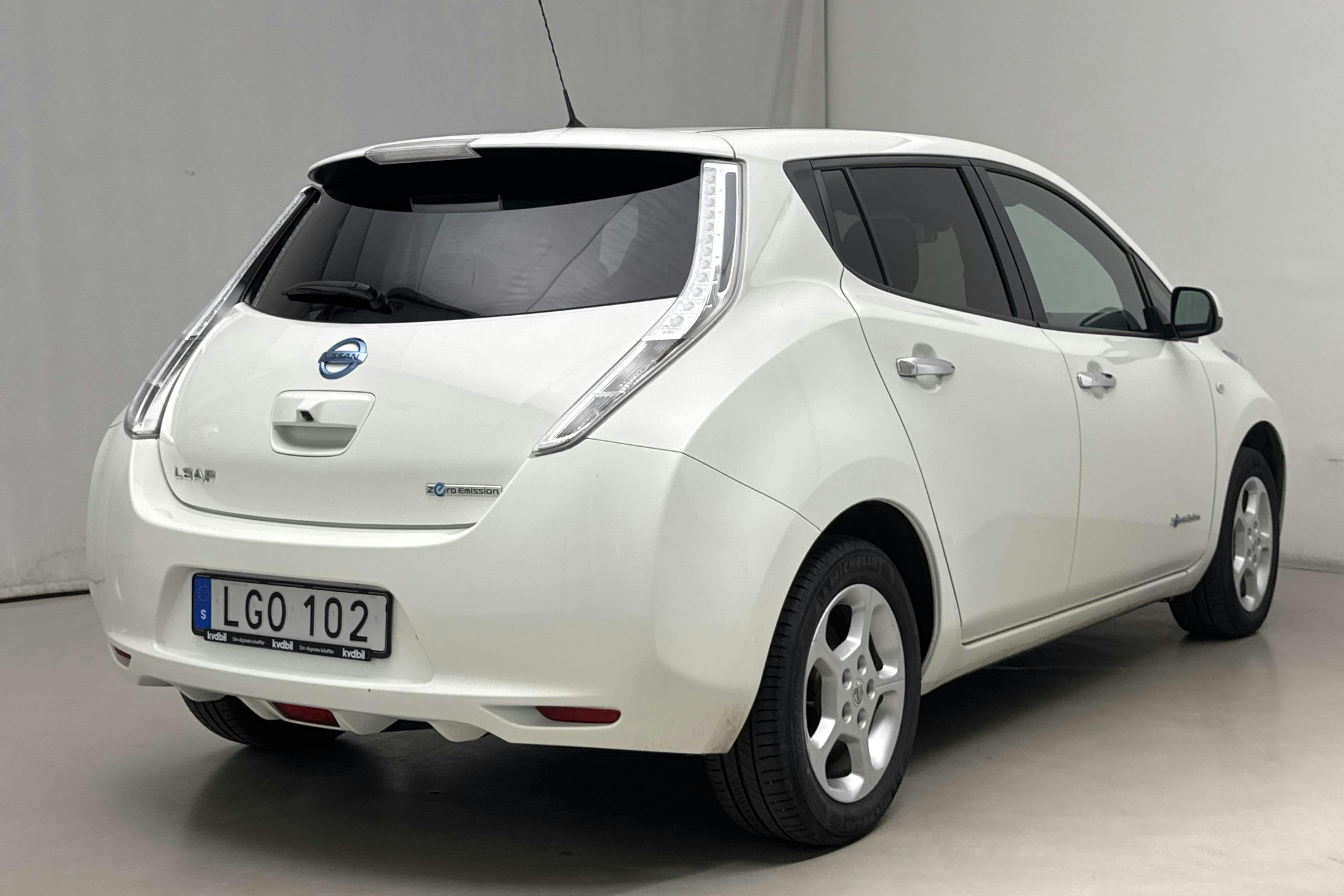 Nissan LEAF 5dr (109hk) - 40 420 km - Automaatne - valge - 2018