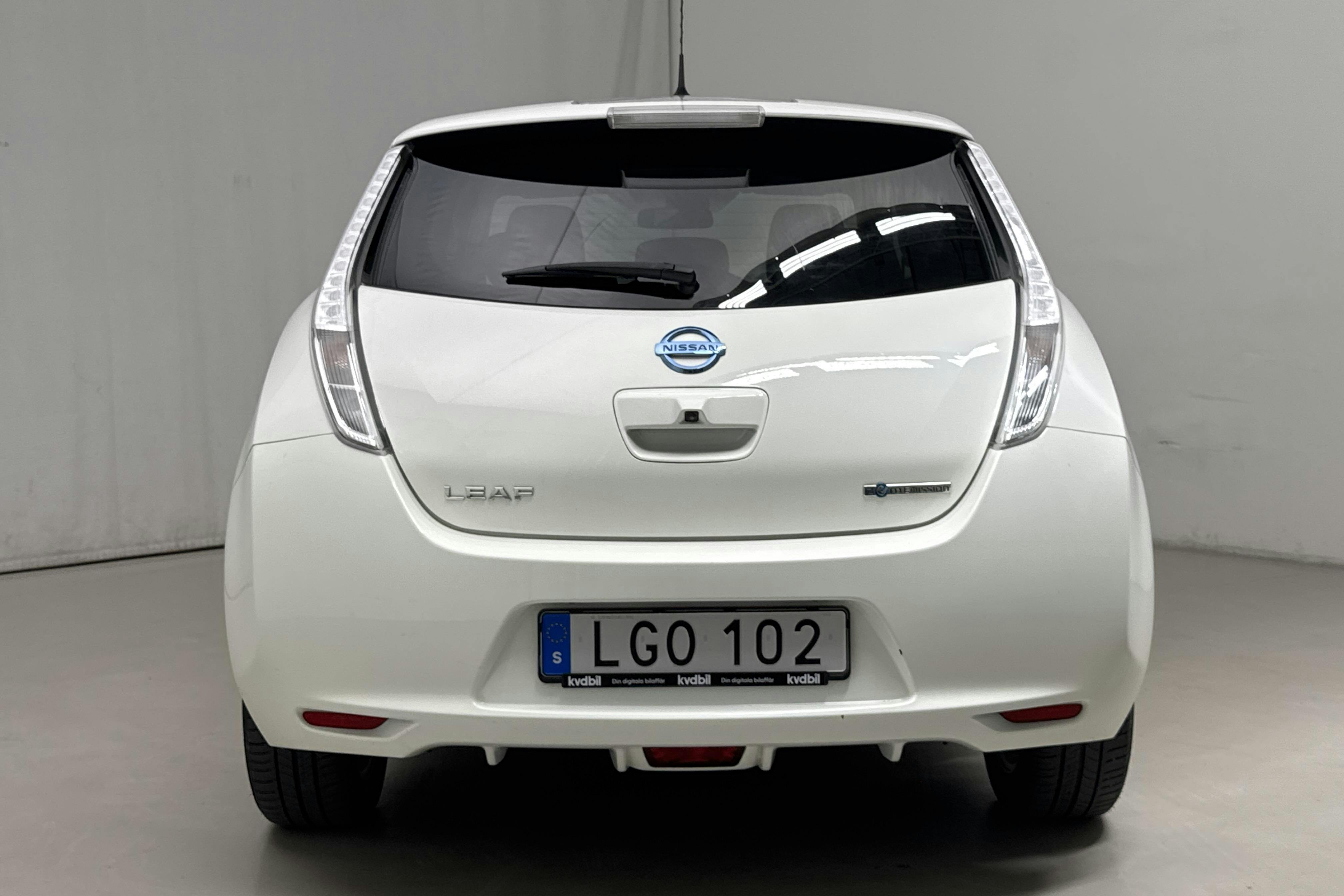 Nissan LEAF 5dr (109hk) - 40 420 km - Automaatne - valge - 2018