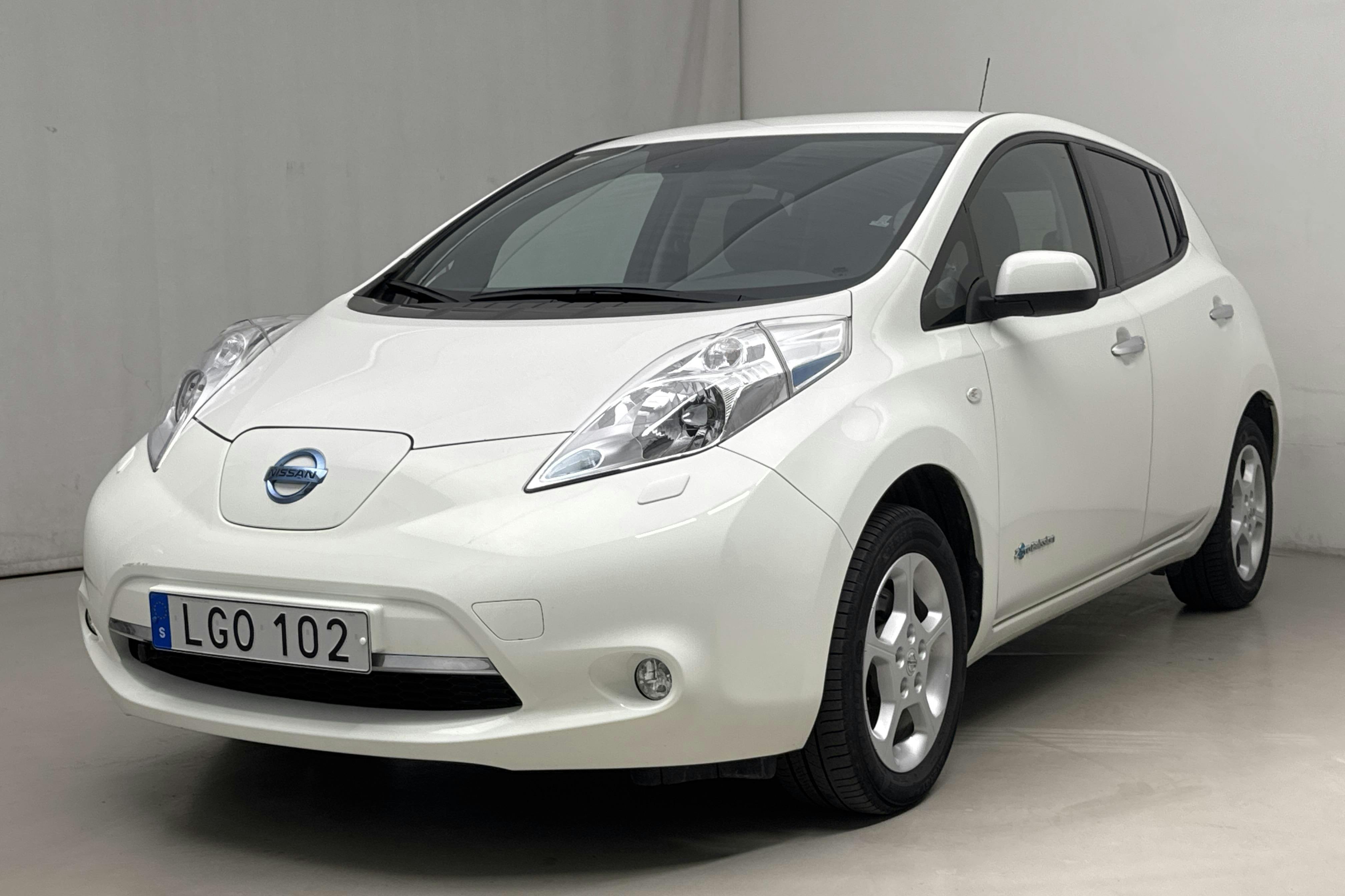 Nissan LEAF 5dr (109hk) - 4 042 mil - Automat - vit - 2018