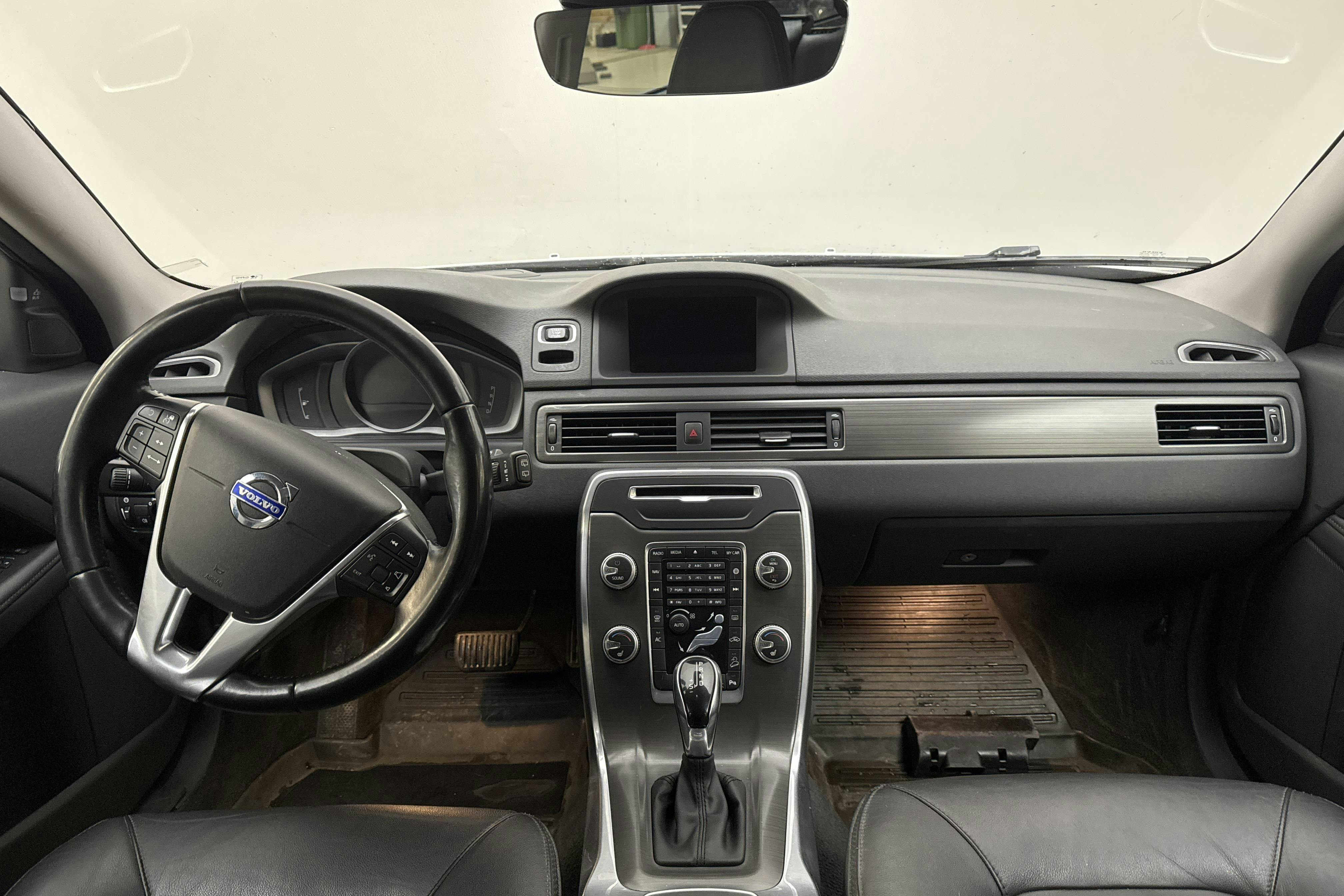 Volvo XC70 II D4 AWD (181hk) - 28 814 mil - Automat - vit - 2015