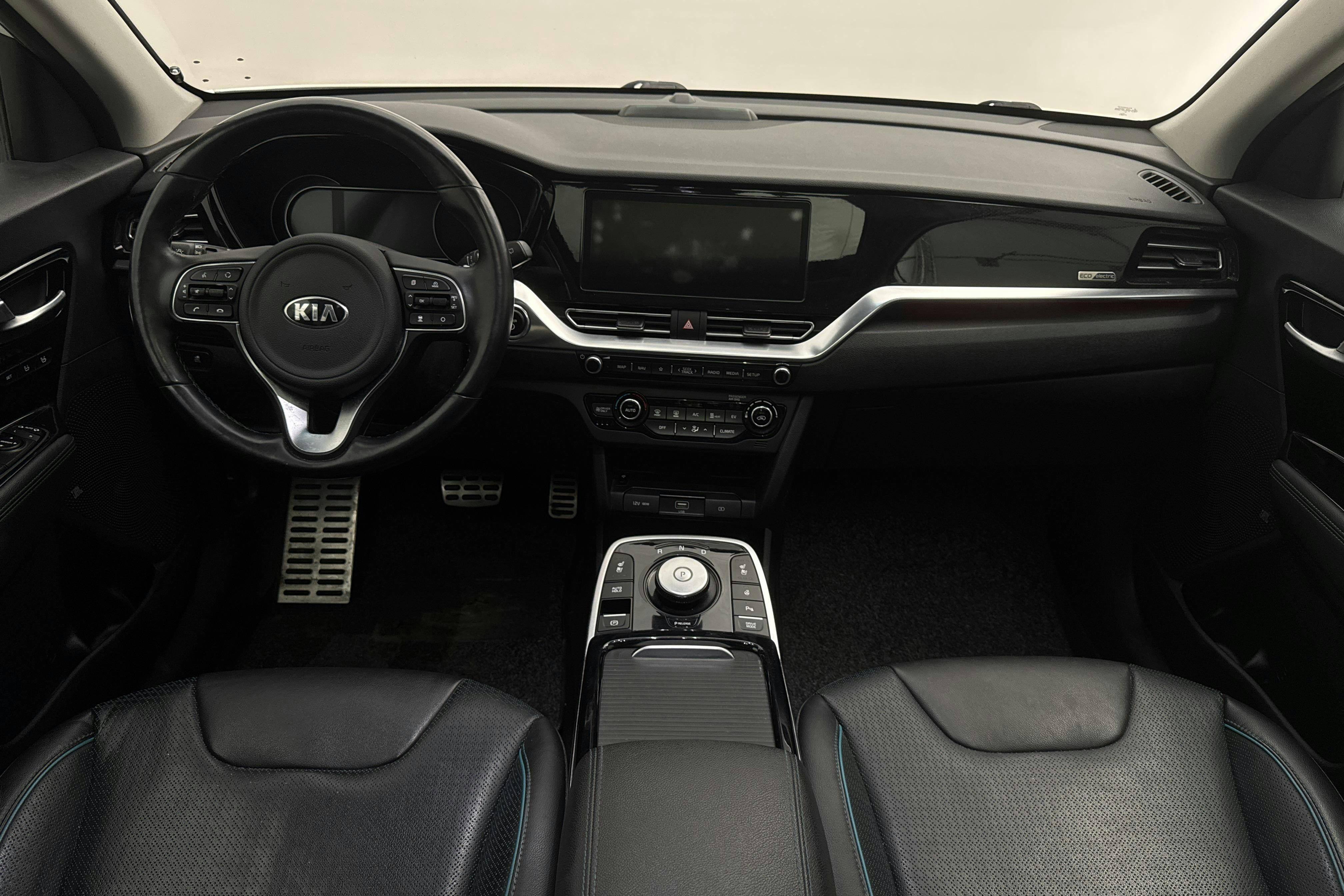 KIA e-Niro 64 kWh (204hk) - 9 246 mil - Automat - vit - 2021