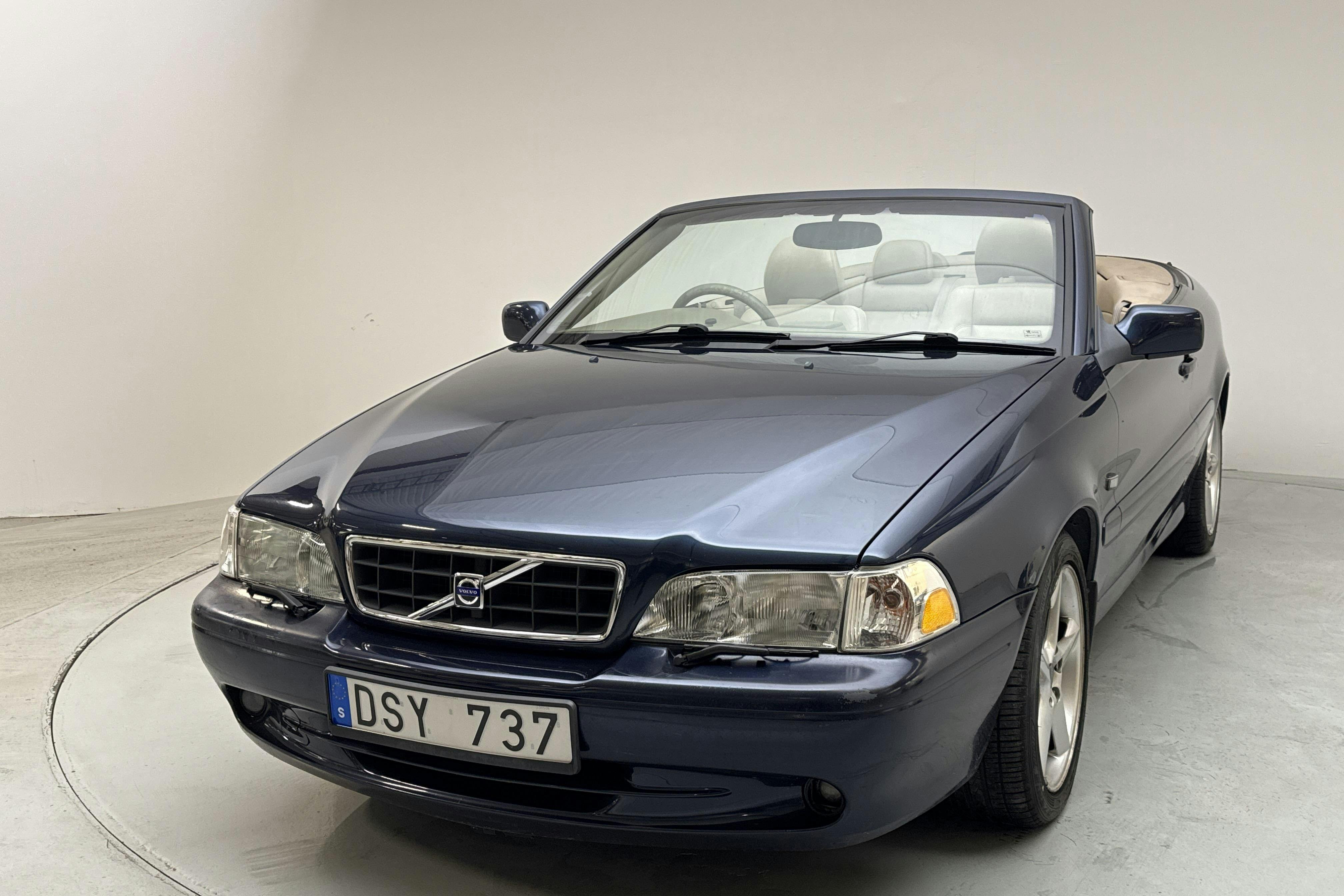 Volvo C70 2.4T Cabriolet (200hk) - 176 790 km - Automatic - blue - 2004