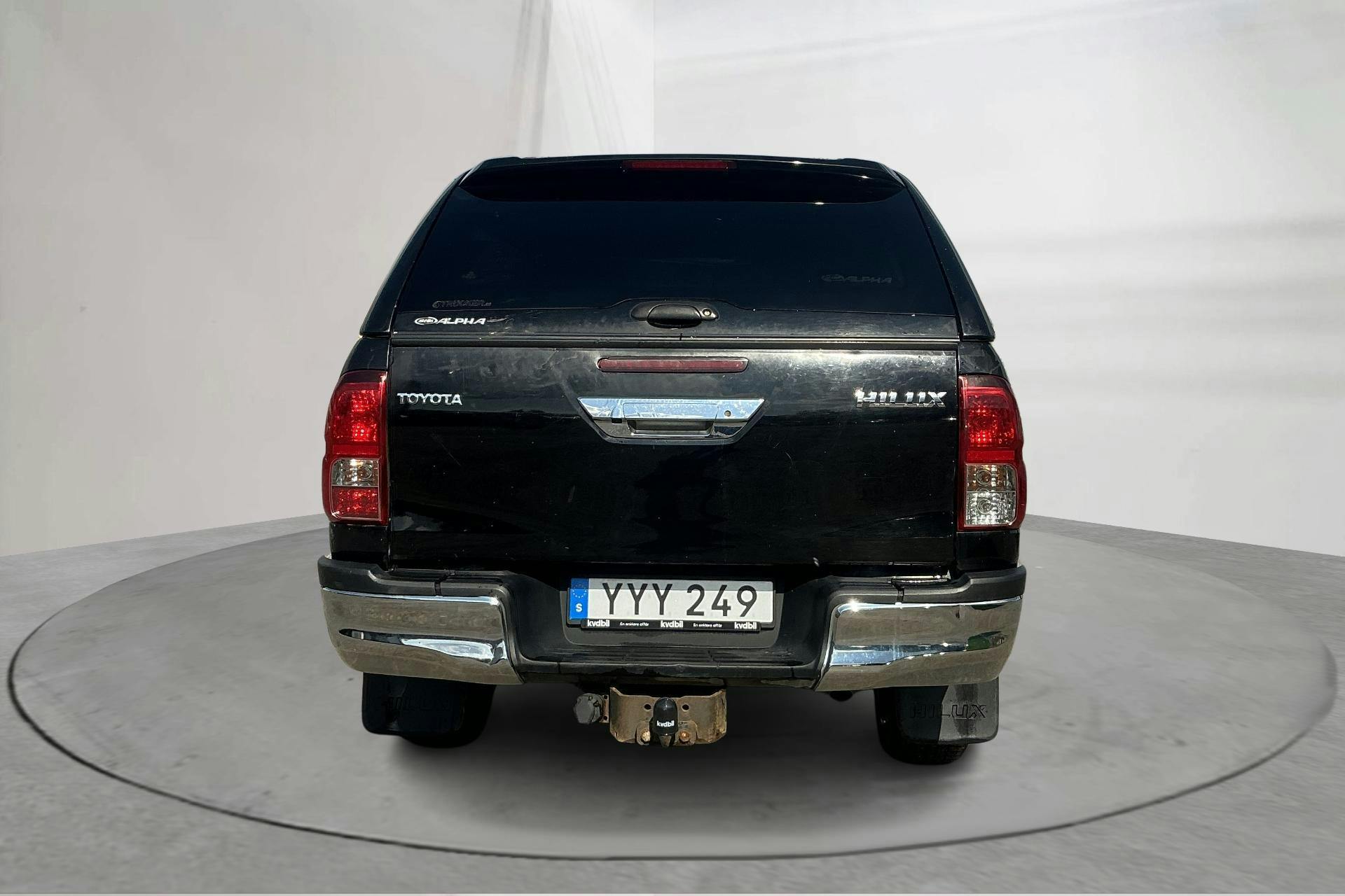 Toyota Hilux 2.4 D 4WD (150hk) - 15 708 mil - Automat - svart - 2017