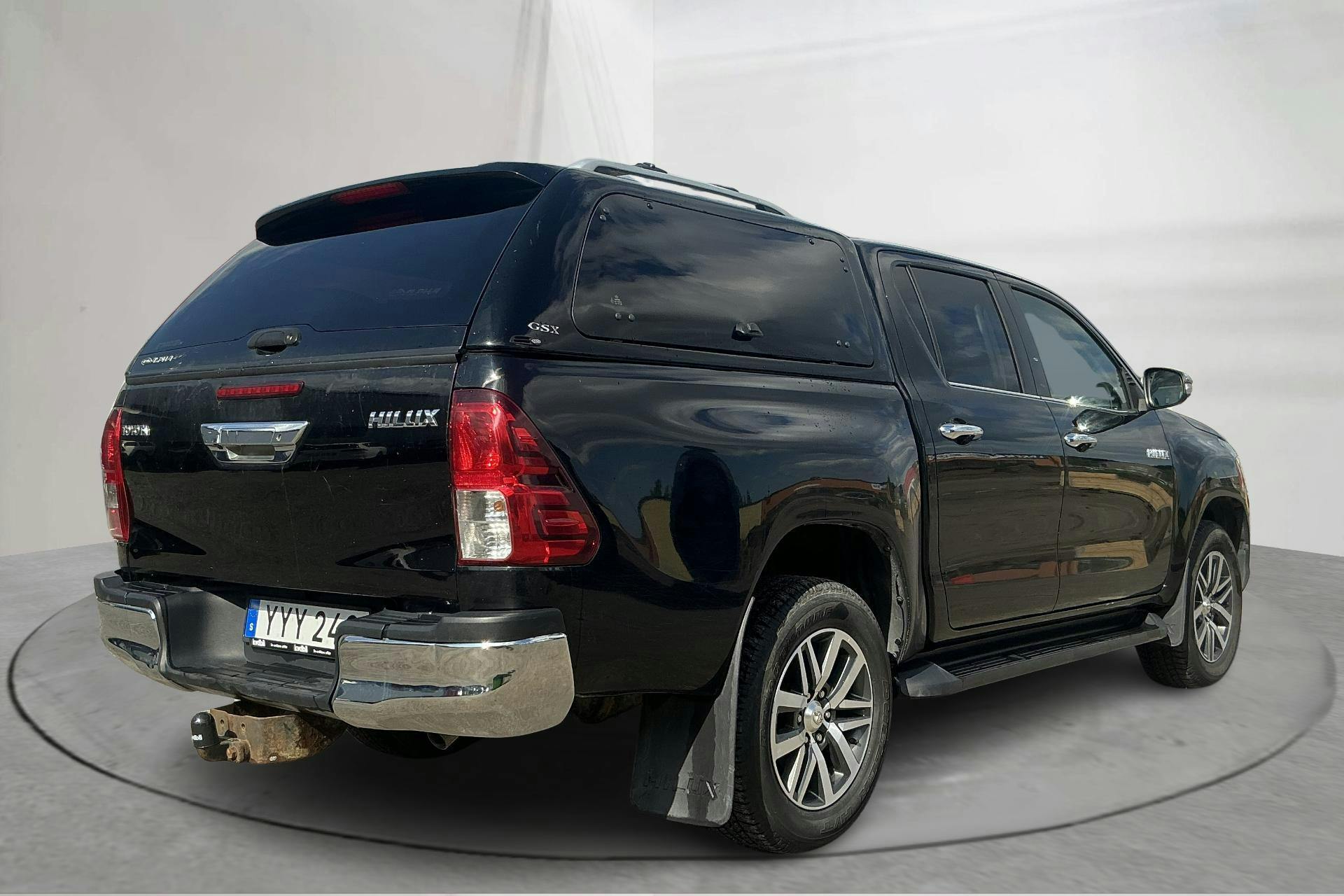 Toyota Hilux 2.4 D 4WD (150hk) - 15 708 mil - Automat - svart - 2017