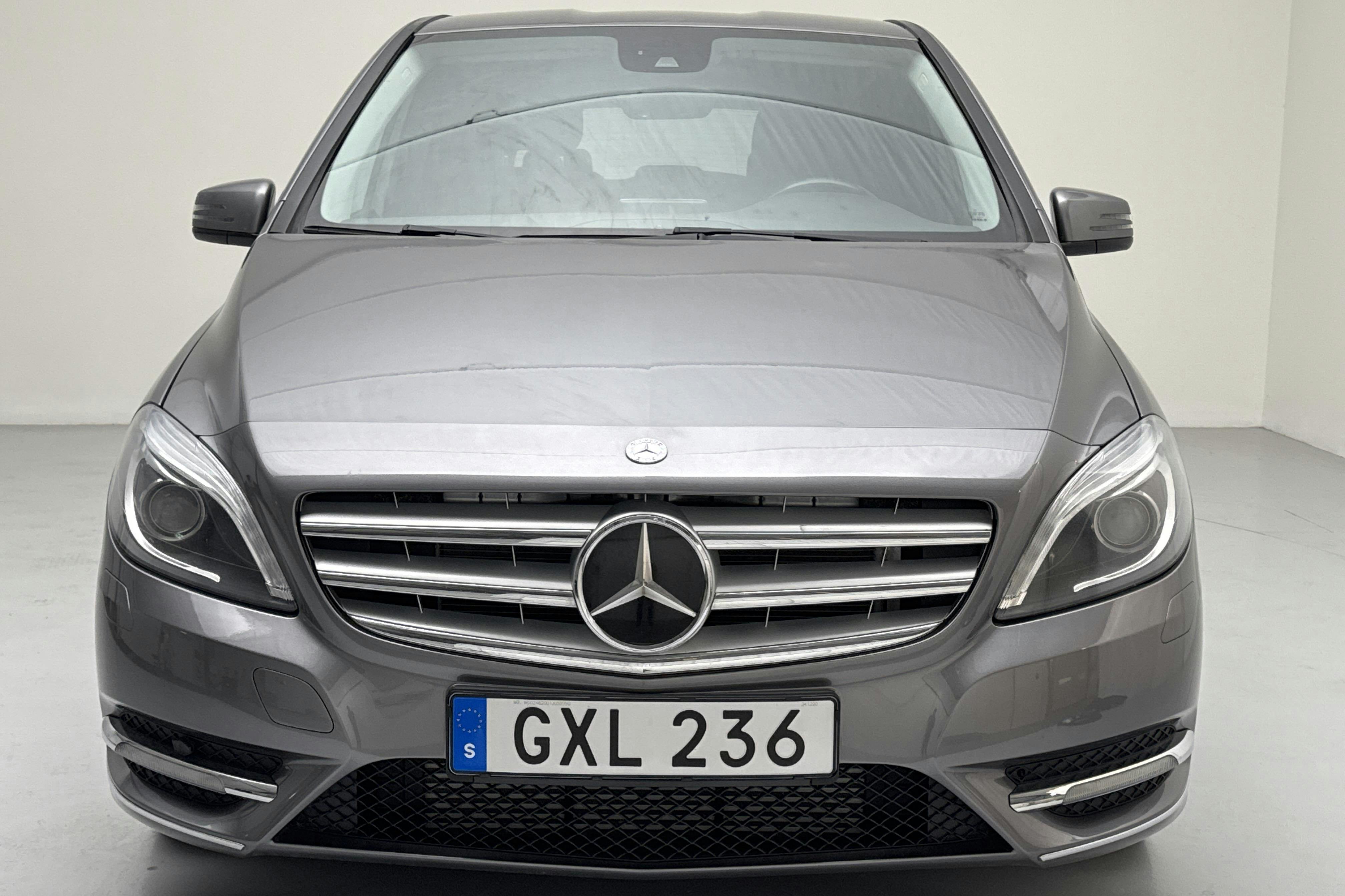 Mercedes B 180 CDI W246 (109hk) - 173 080 km - Käsitsi - Dark Grey - 2012