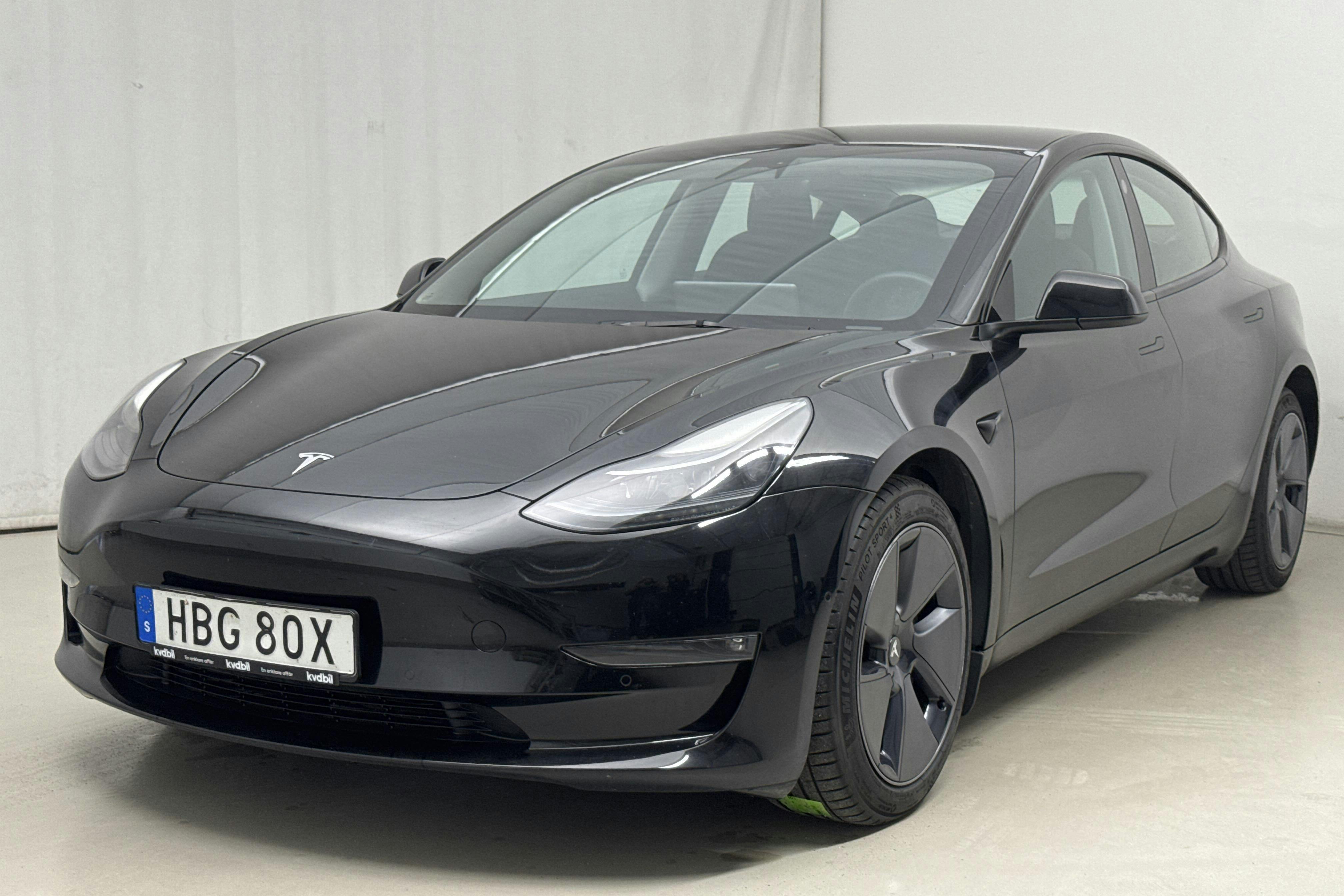Tesla Model 3 Long Range Dual Motor AWD - 5 242 mil - Automat - svart - 2022