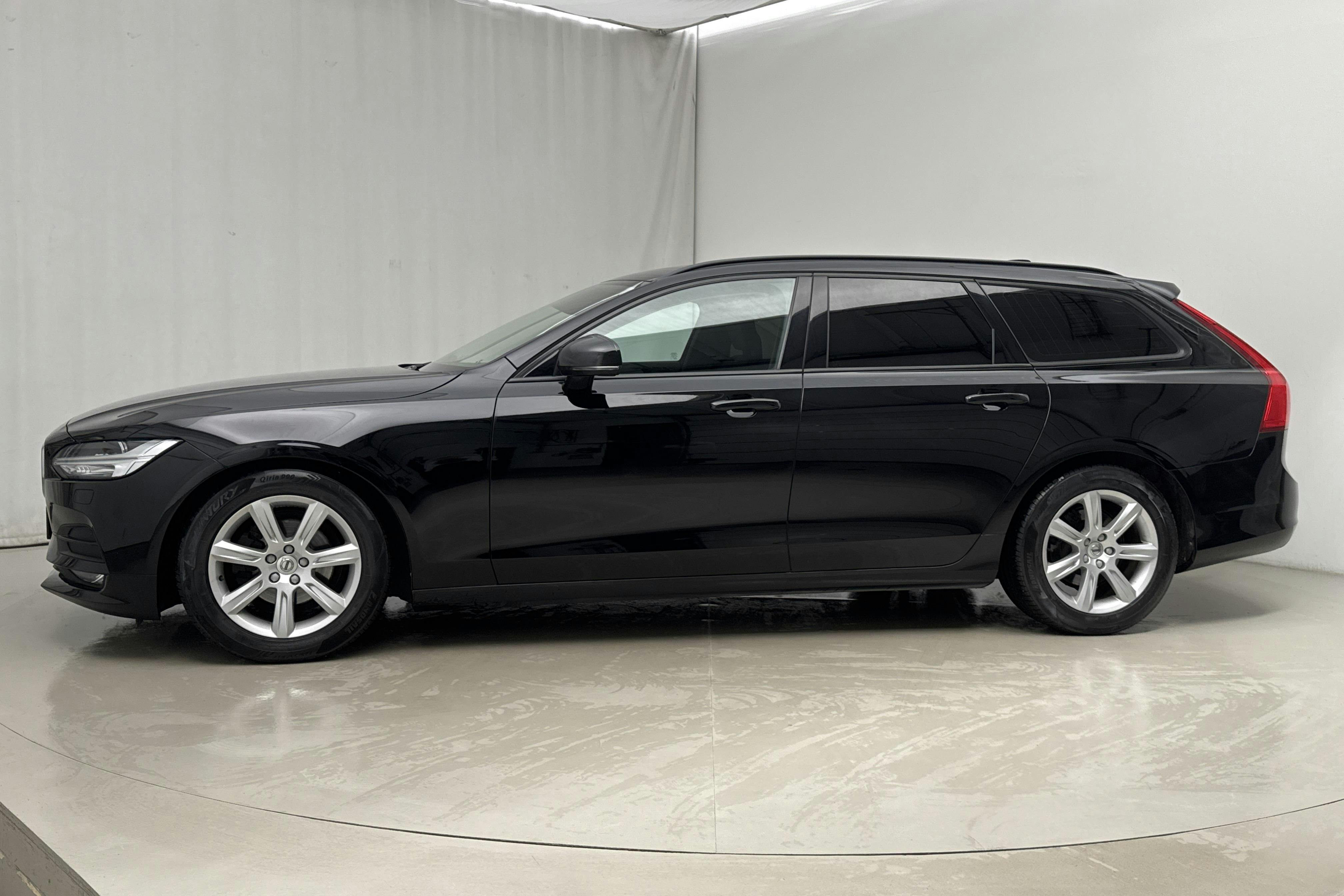 Presentation photo 2 of 18: Volvo V90 D3 (150hk) - 172 270 km - Automatic - black - 2018