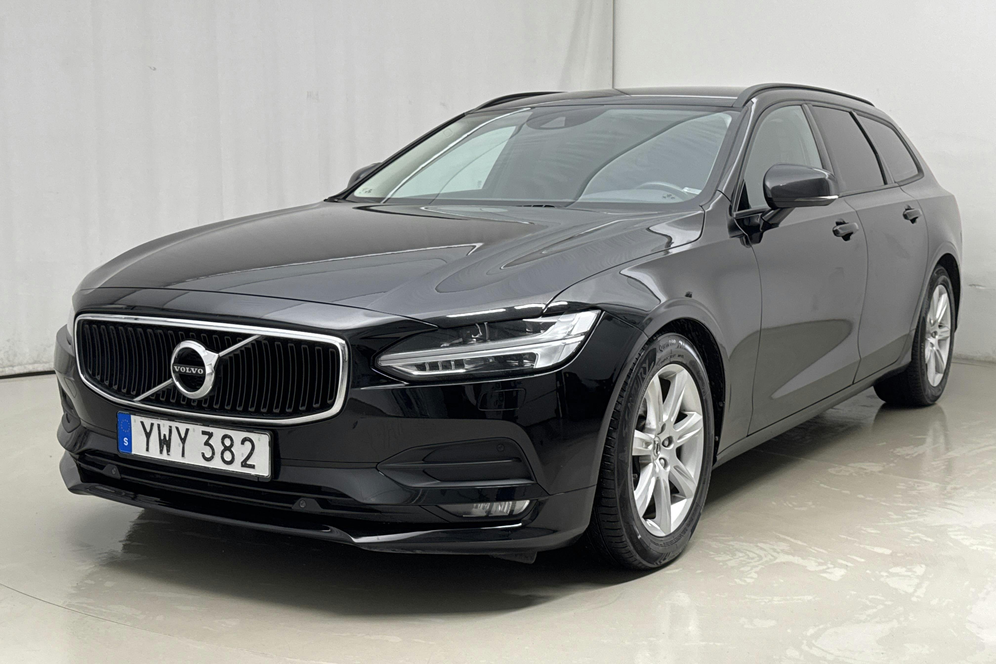 Volvo V90 D3 (150hk) - 17 227 mil - Automat - svart - 2018