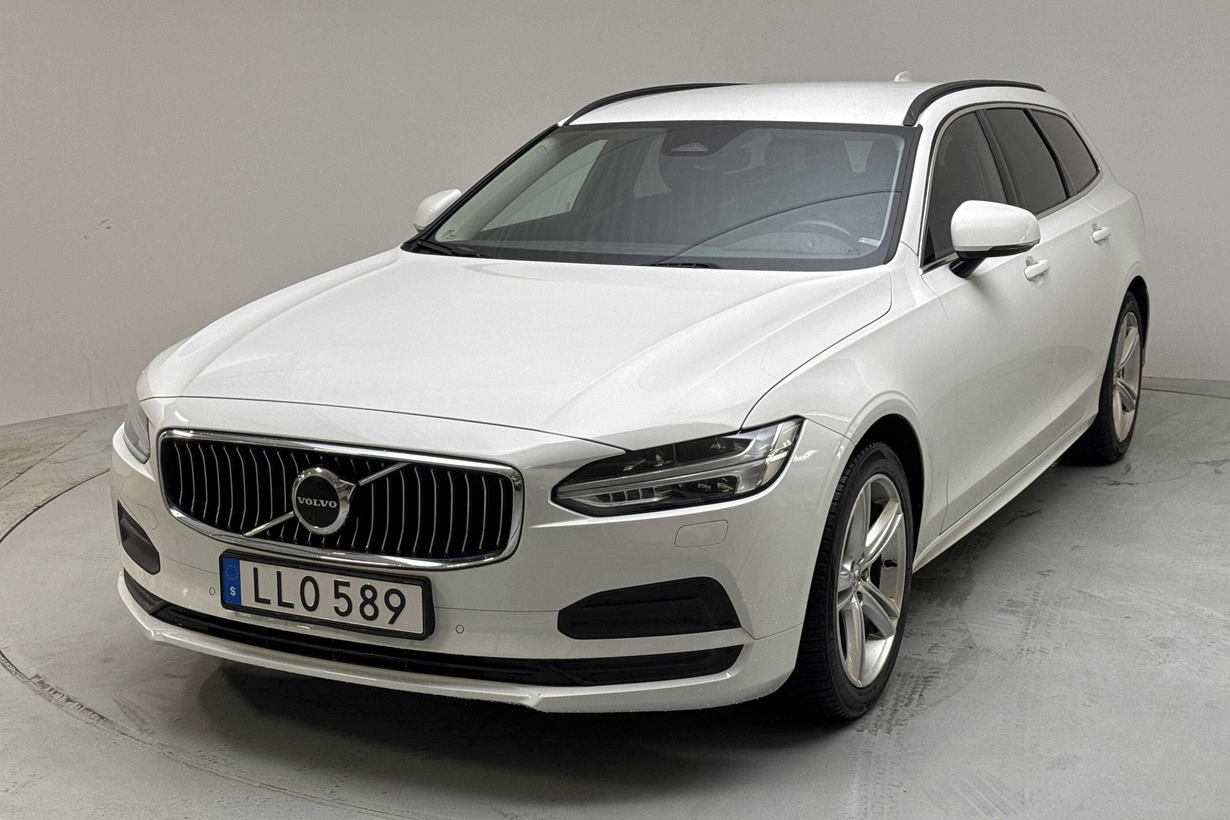Volvo V90 B4 Mildhybrid, Diesel (190hk) - 286 740 km - Automatic - white - 2022