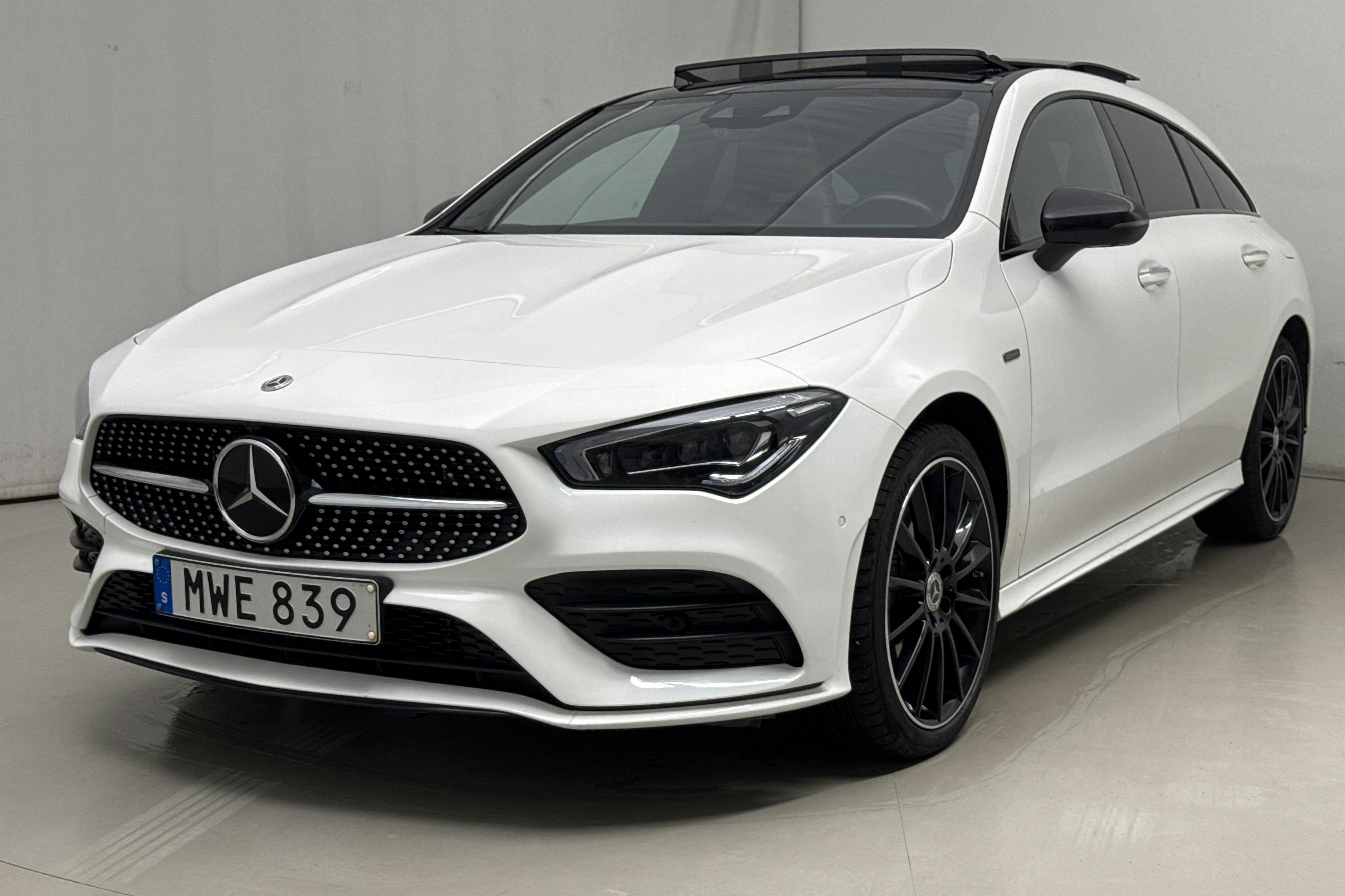 Mercedes CLA 250 e Shooting Brake X118 (218hk) - 7 496 mil - Automat - vit - 2021