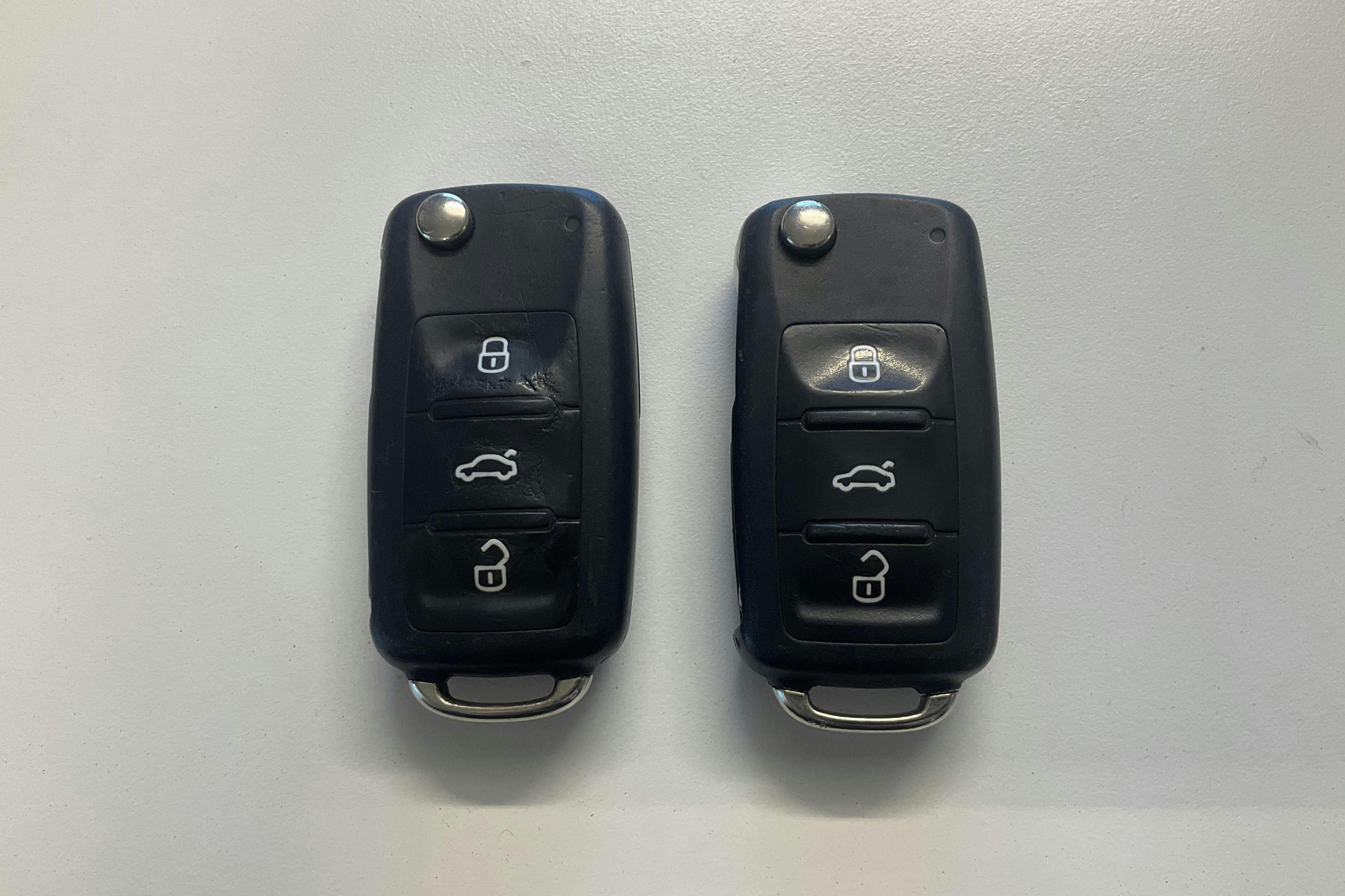 Zdjęcie prezentacyjne 14 z 14: Skoda Octavia Scout II 2.0 TDI 4X4 (140hk) - 222 810 km - Manualna - biały - 2013