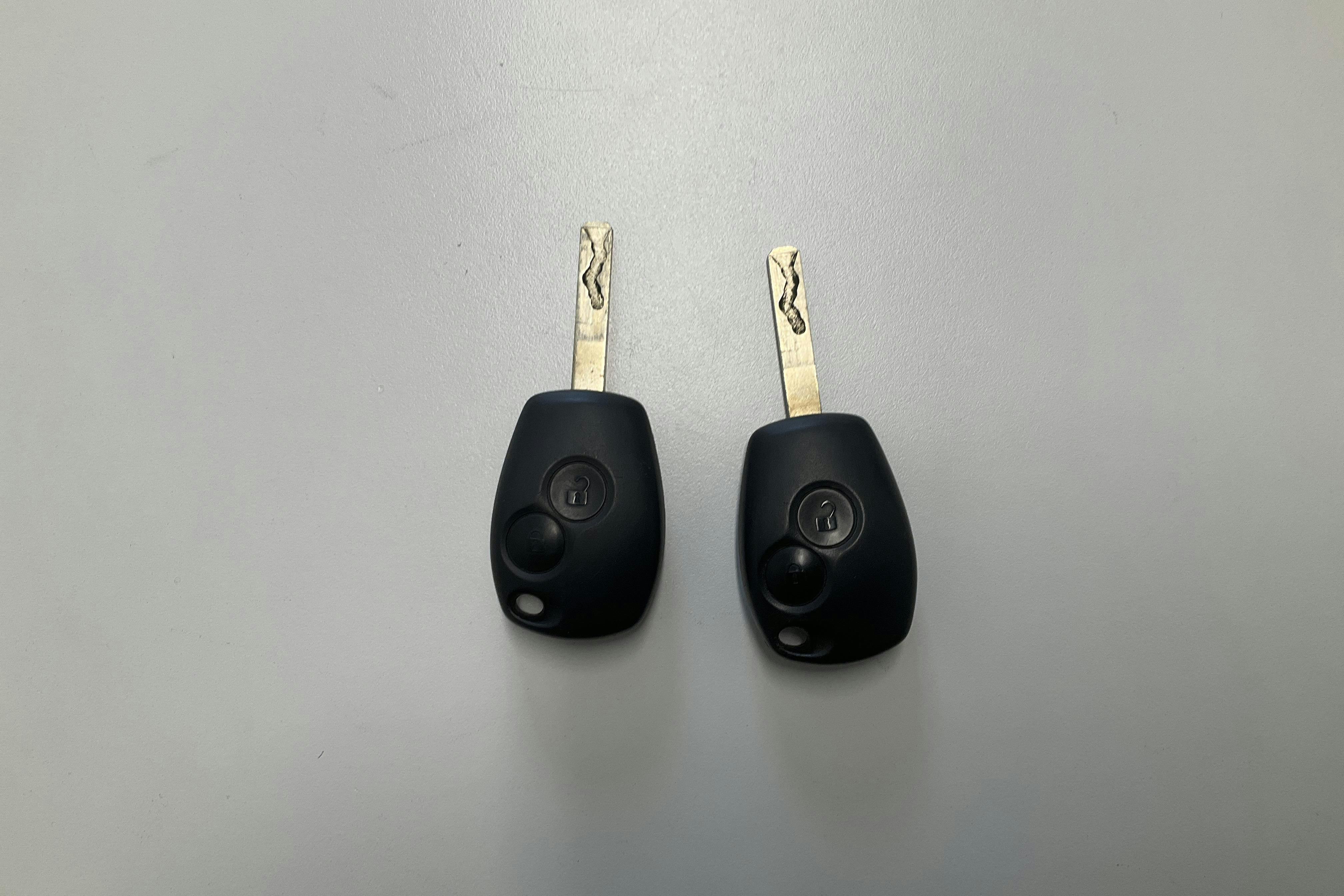Presentation photo 14 of 14: Renault Kangoo Express II Z.E. Skåp (60hk) - 12 000 km - Automatic - white - 2012