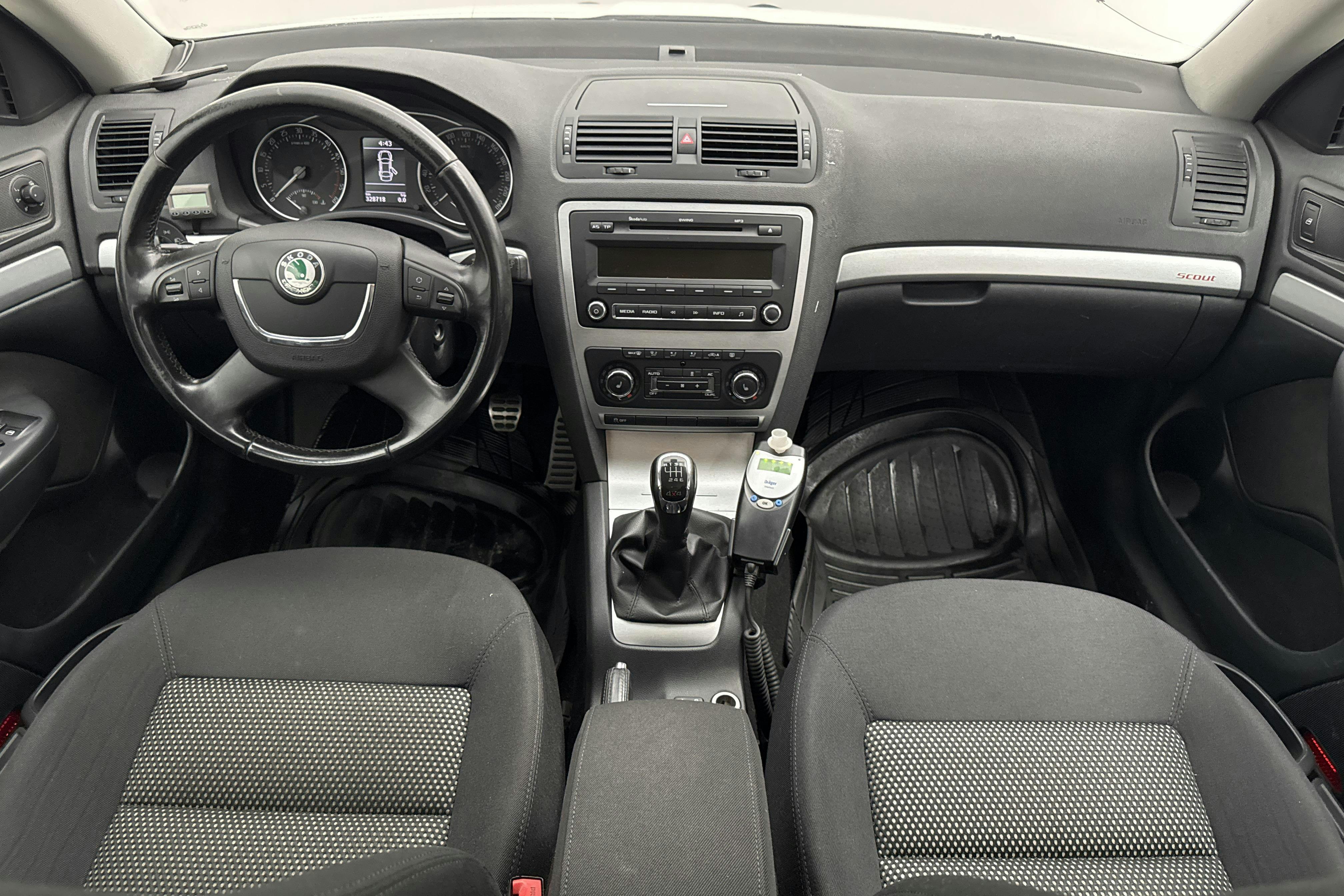 Skoda Octavia Scout II 2.0 TDI 4X4 (140hk) - 328 720 km - Käsitsi - 2013