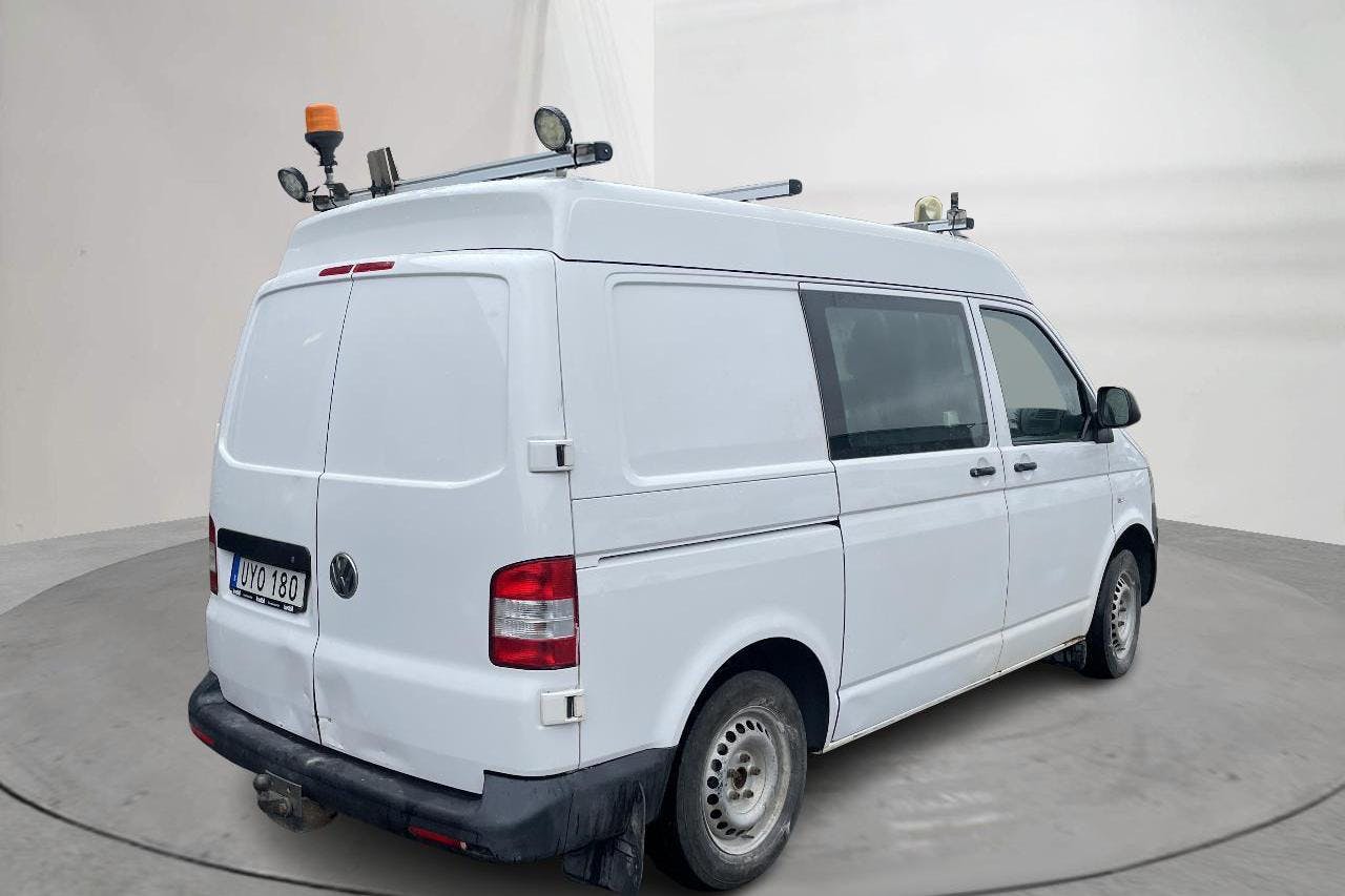 VW Transporter T5 2.0 TDI 4MOTION (140hk) - 256 370 km - Käsitsi - valge - 2015
