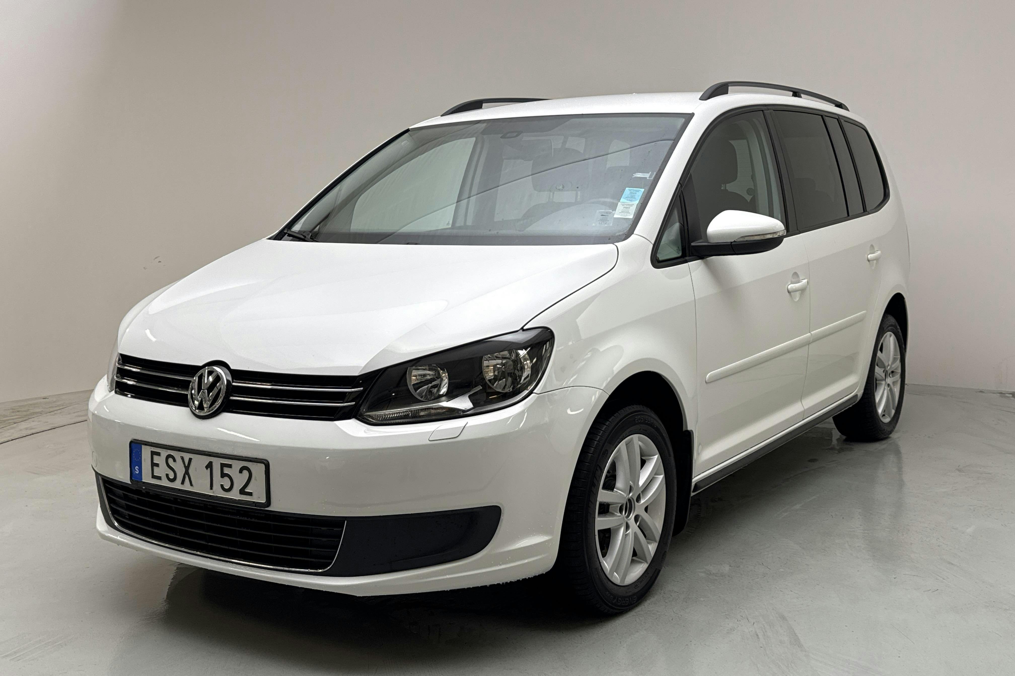 VW Touran 1.4 TGI EcoFuel (150hk) - 7 765 mil - Manuell - vit - 2015