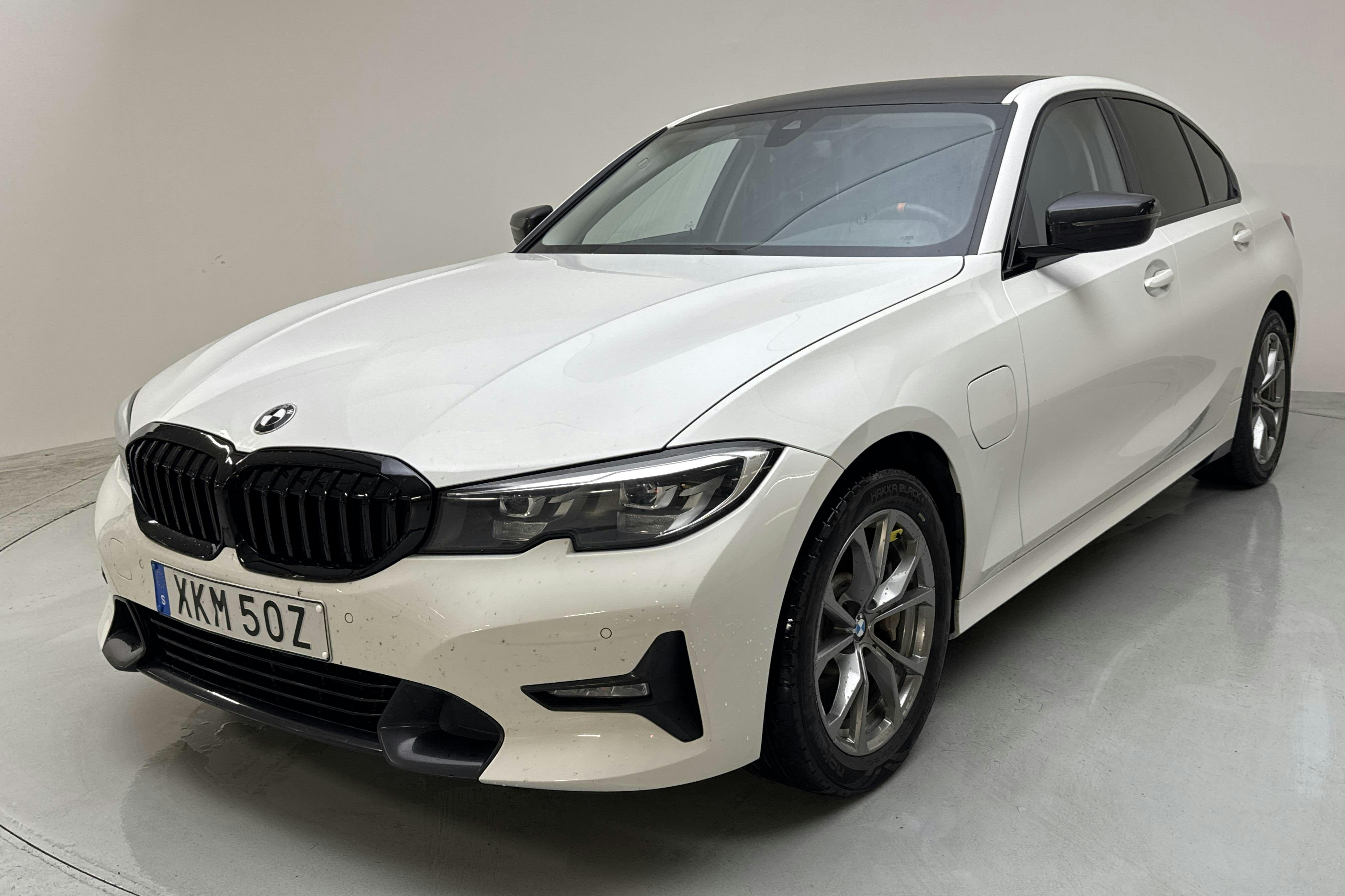 BMW 330e Sedan, G20 (292hk) - 12 844 mil - Automat - vit - 2020